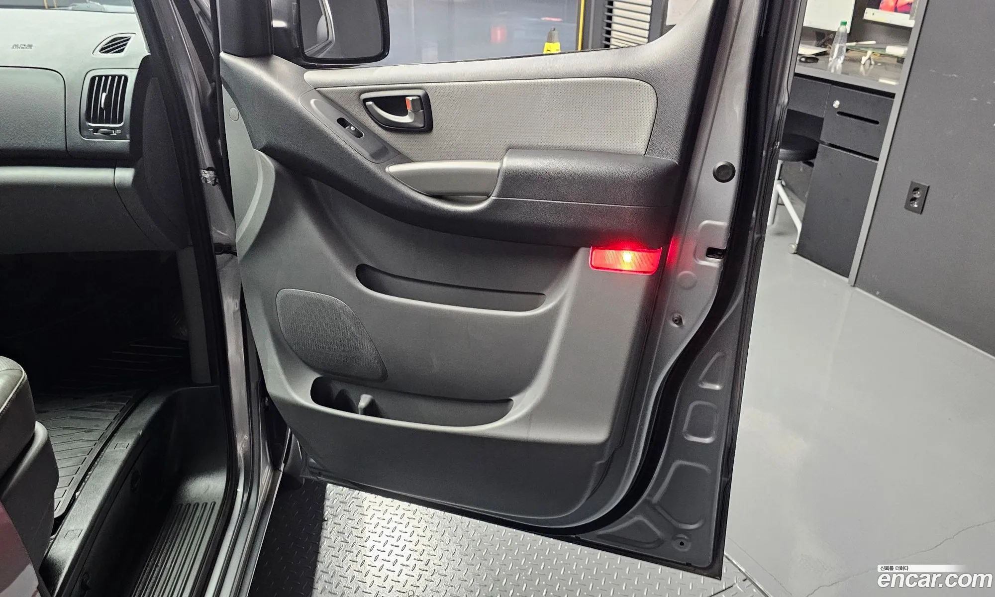 Hyundai Grand Starex 2020 — 31