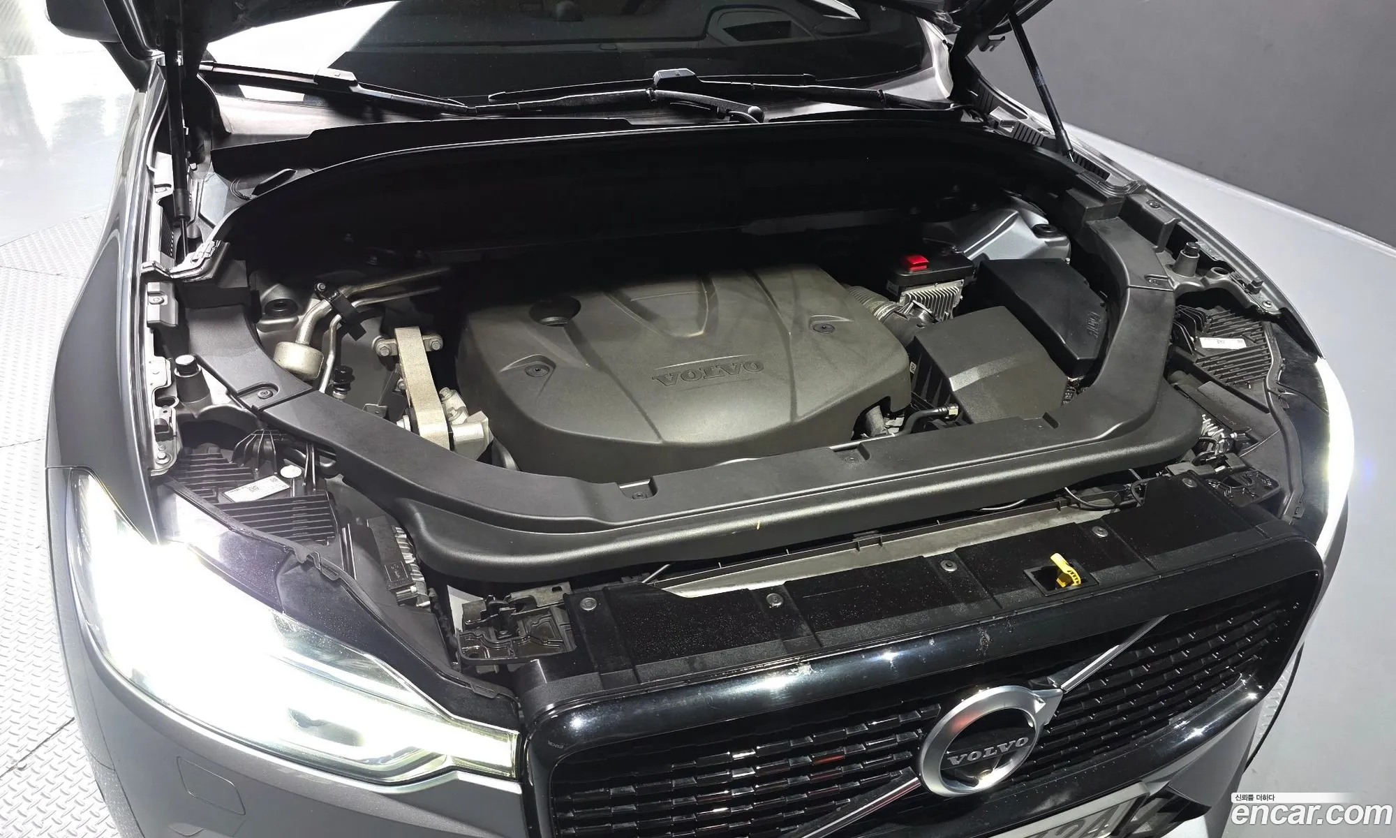 Volvo XC60 2019 YV1UZ68TCK1314464 — 37