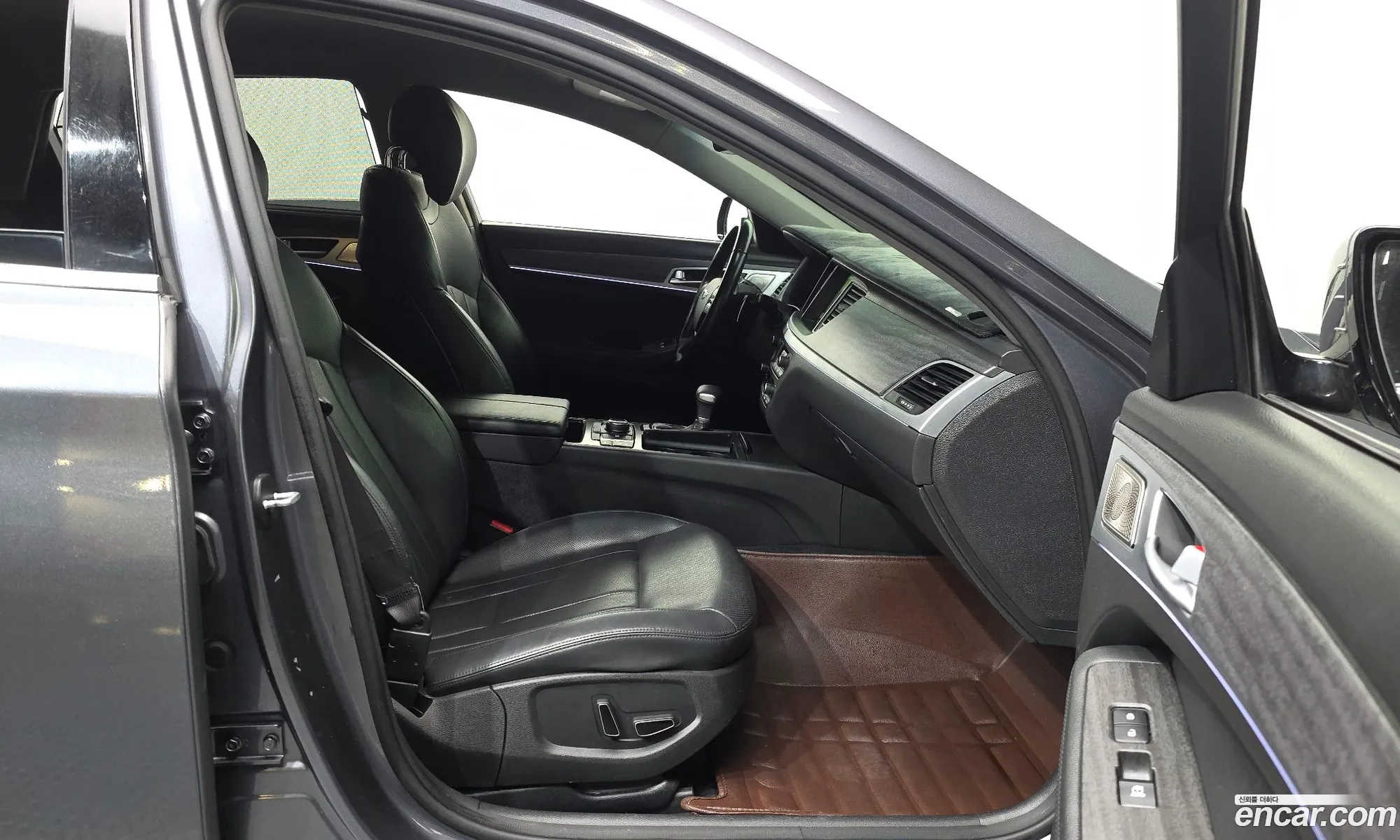Hyundai Genesis DH 2014 — 15