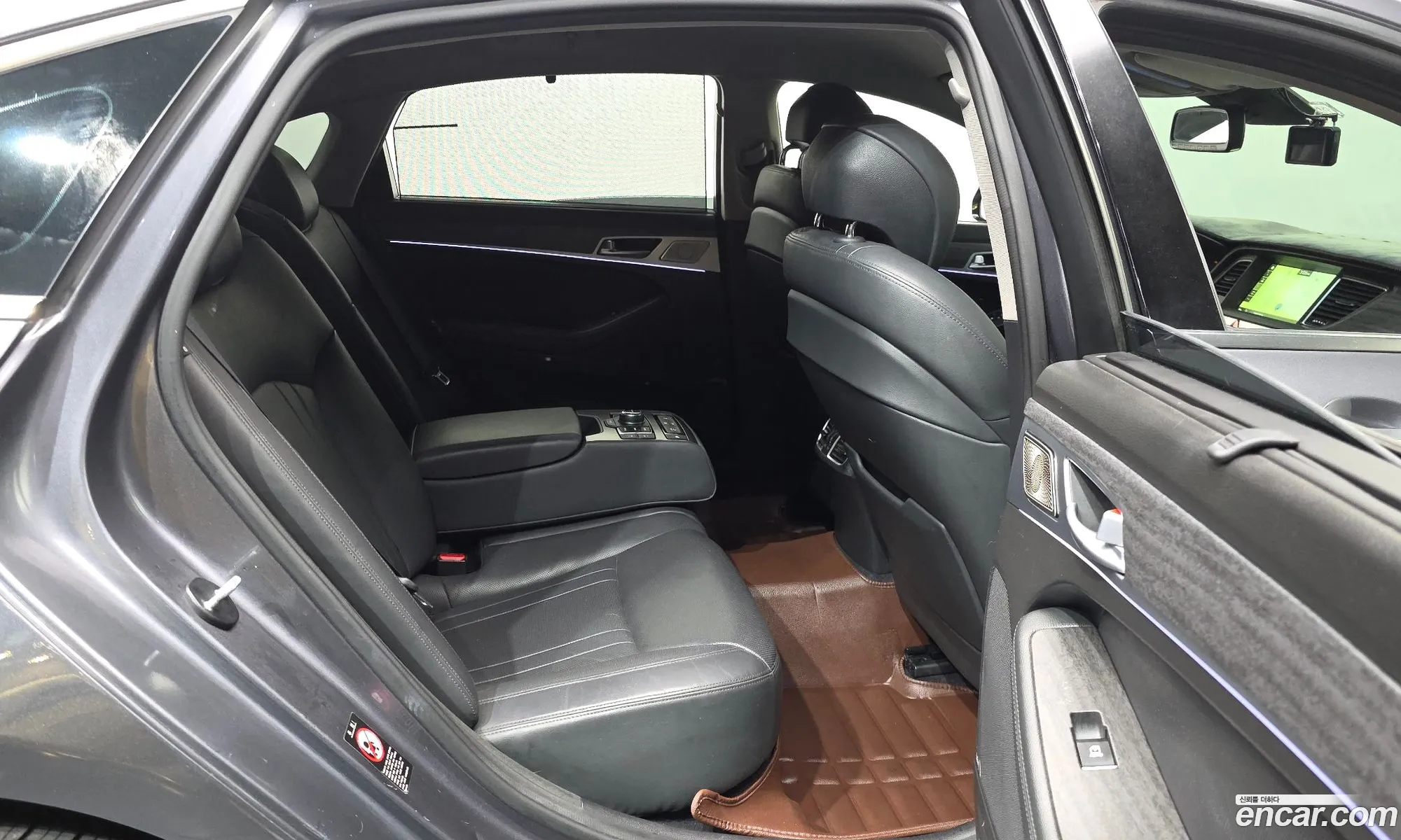 Hyundai Genesis DH 2014 — 14