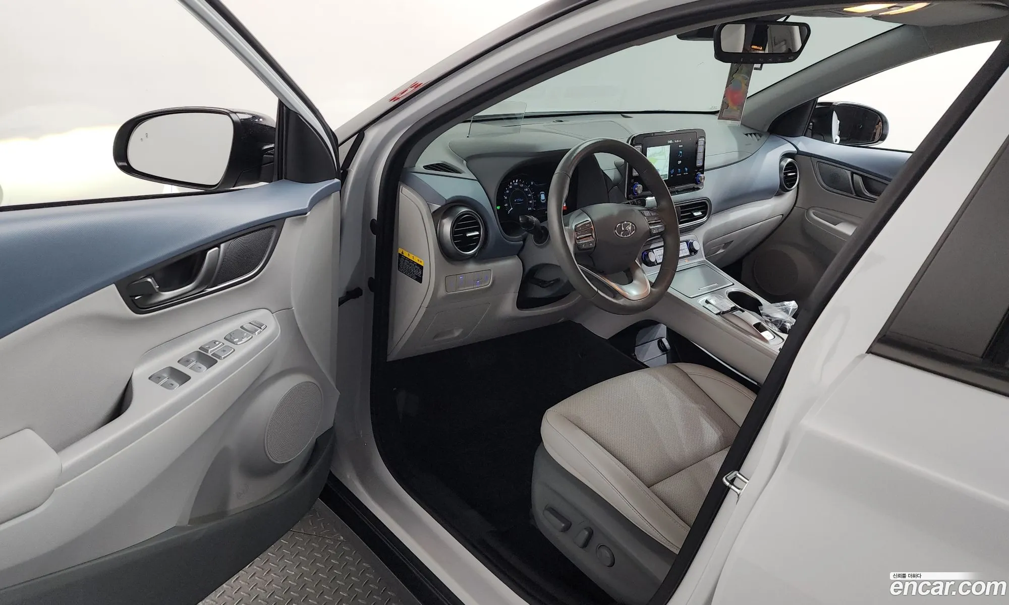 Hyundai Kona Electric 2019 — 18