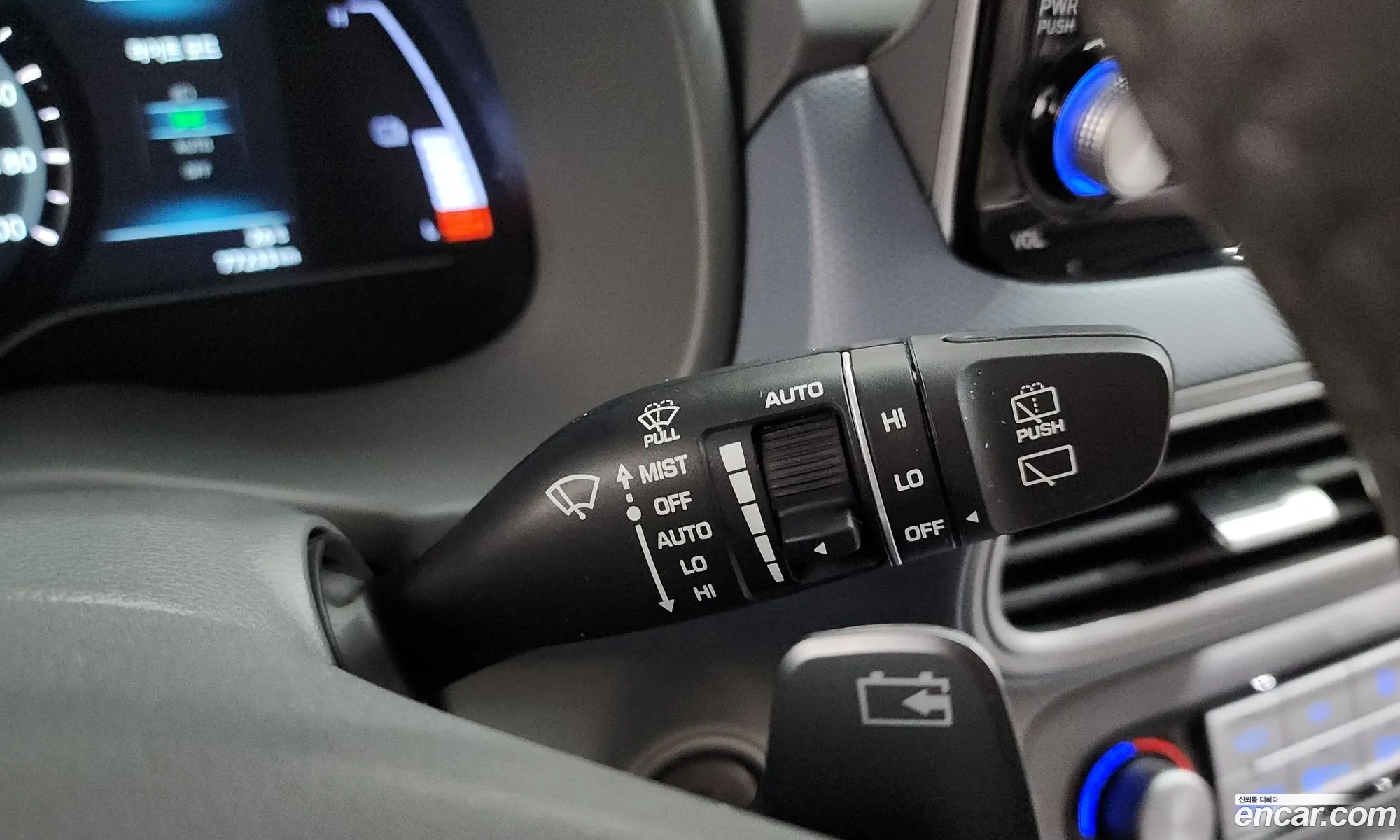 Hyundai Kona Electric 2019 — 15