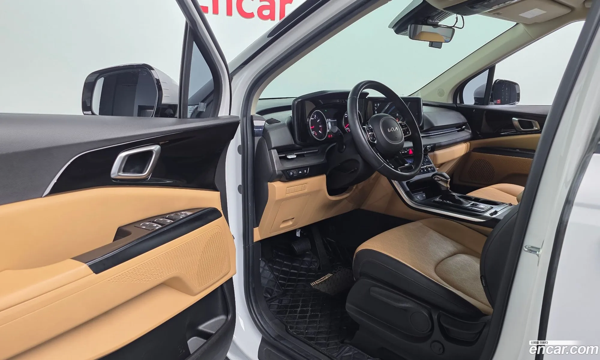 Kia Carnival 2022 — 21