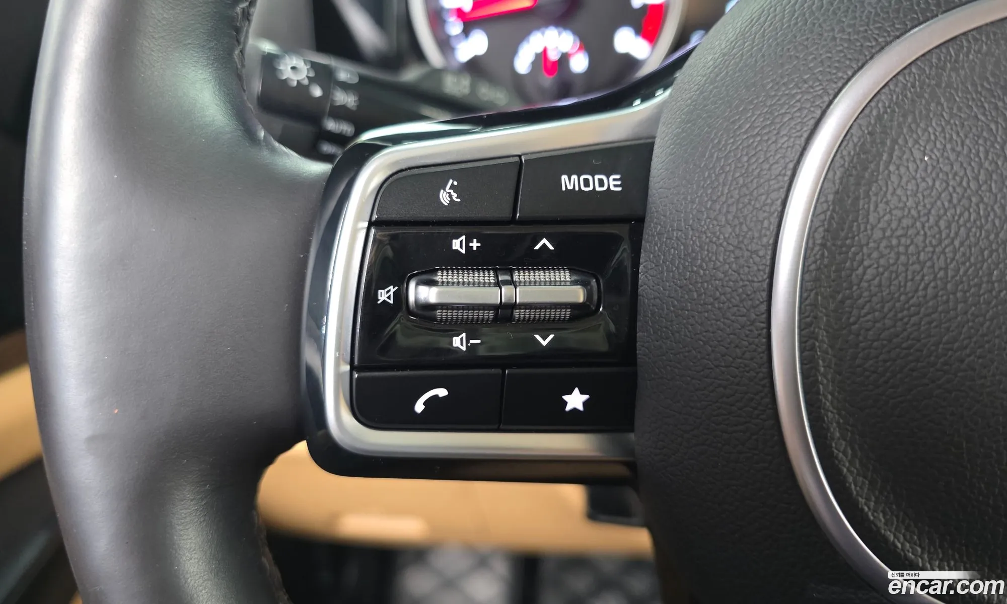 Kia Carnival 2022 — 13