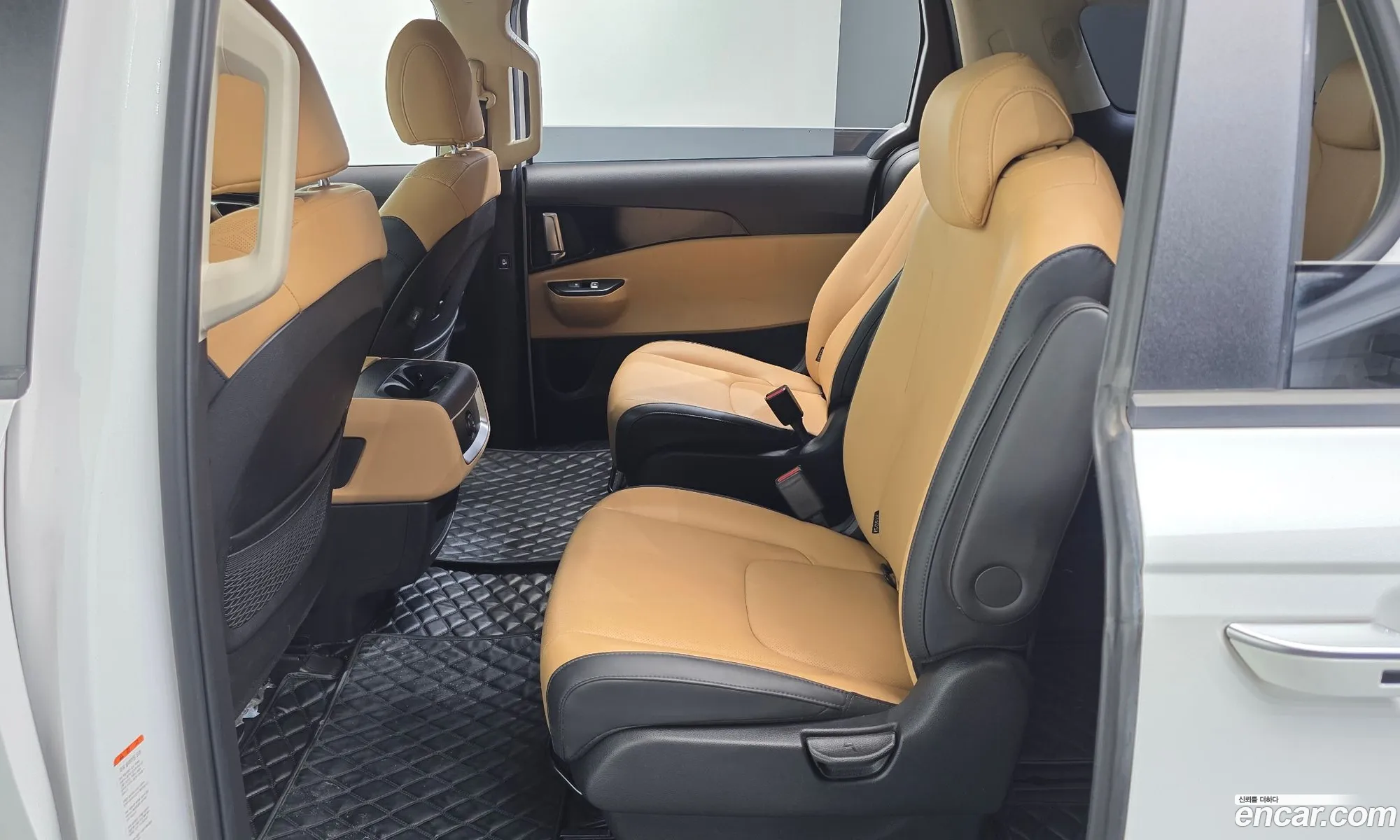 Kia Carnival 2022 — 6