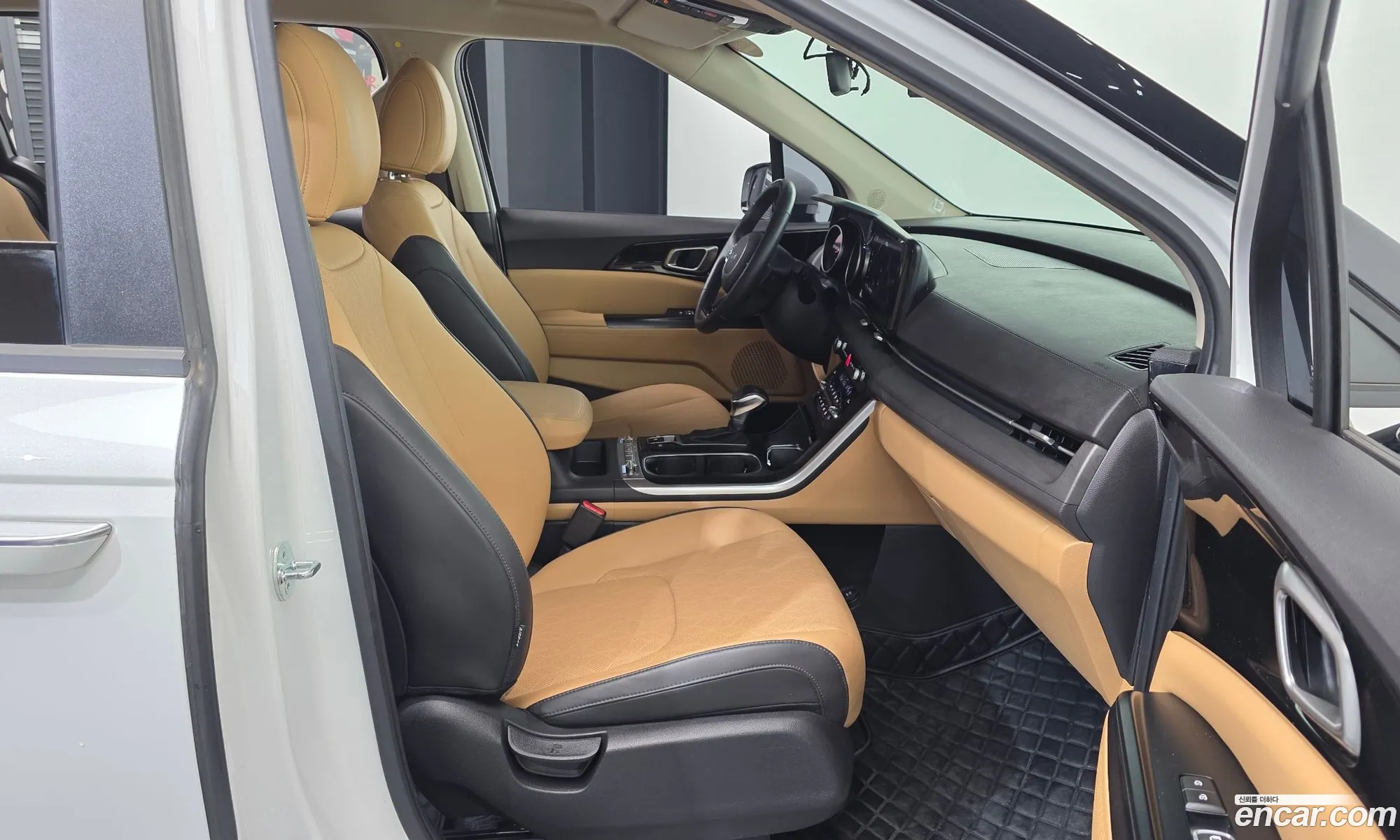 Kia Carnival 2022 — 34