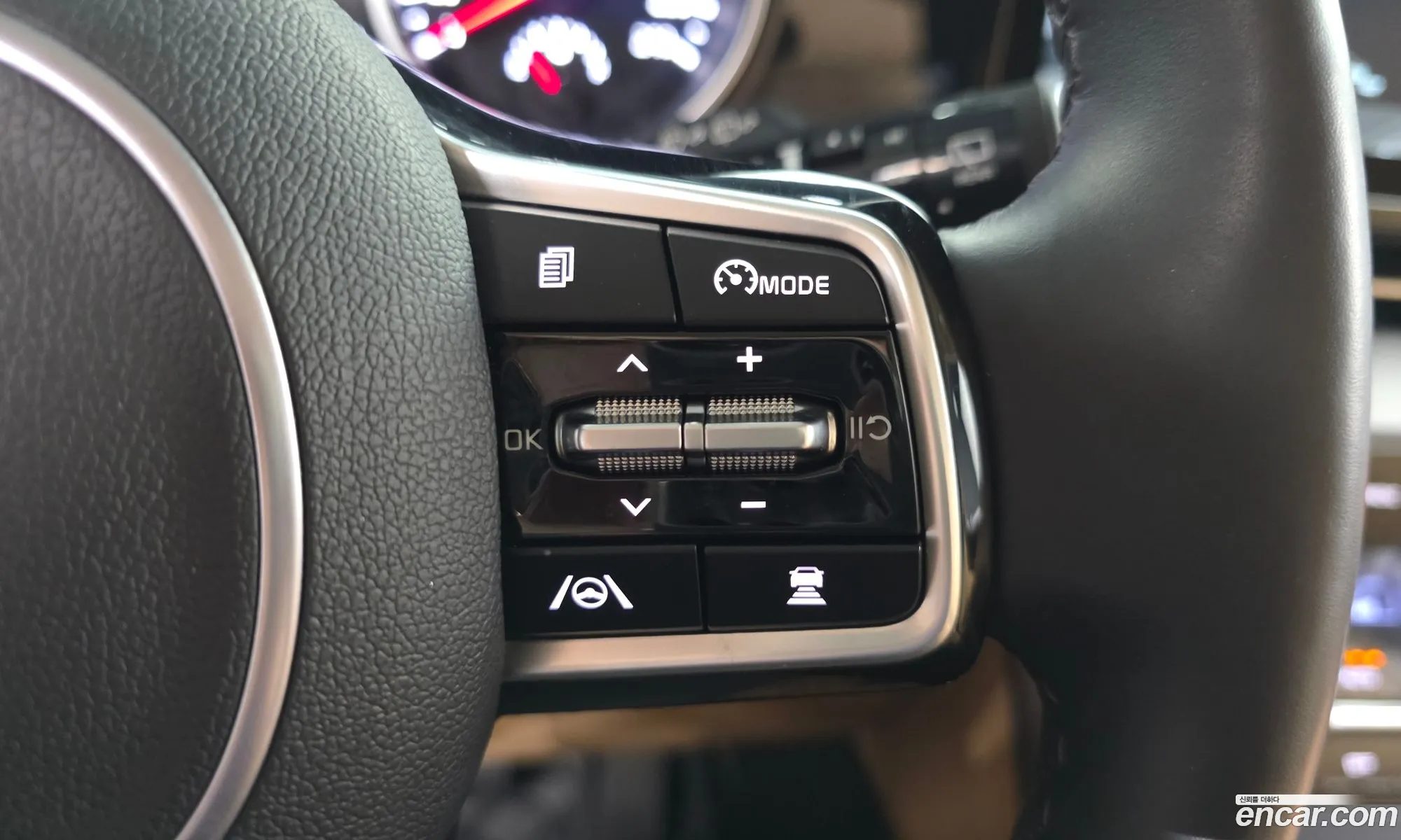 Kia Carnival 2022 — 18