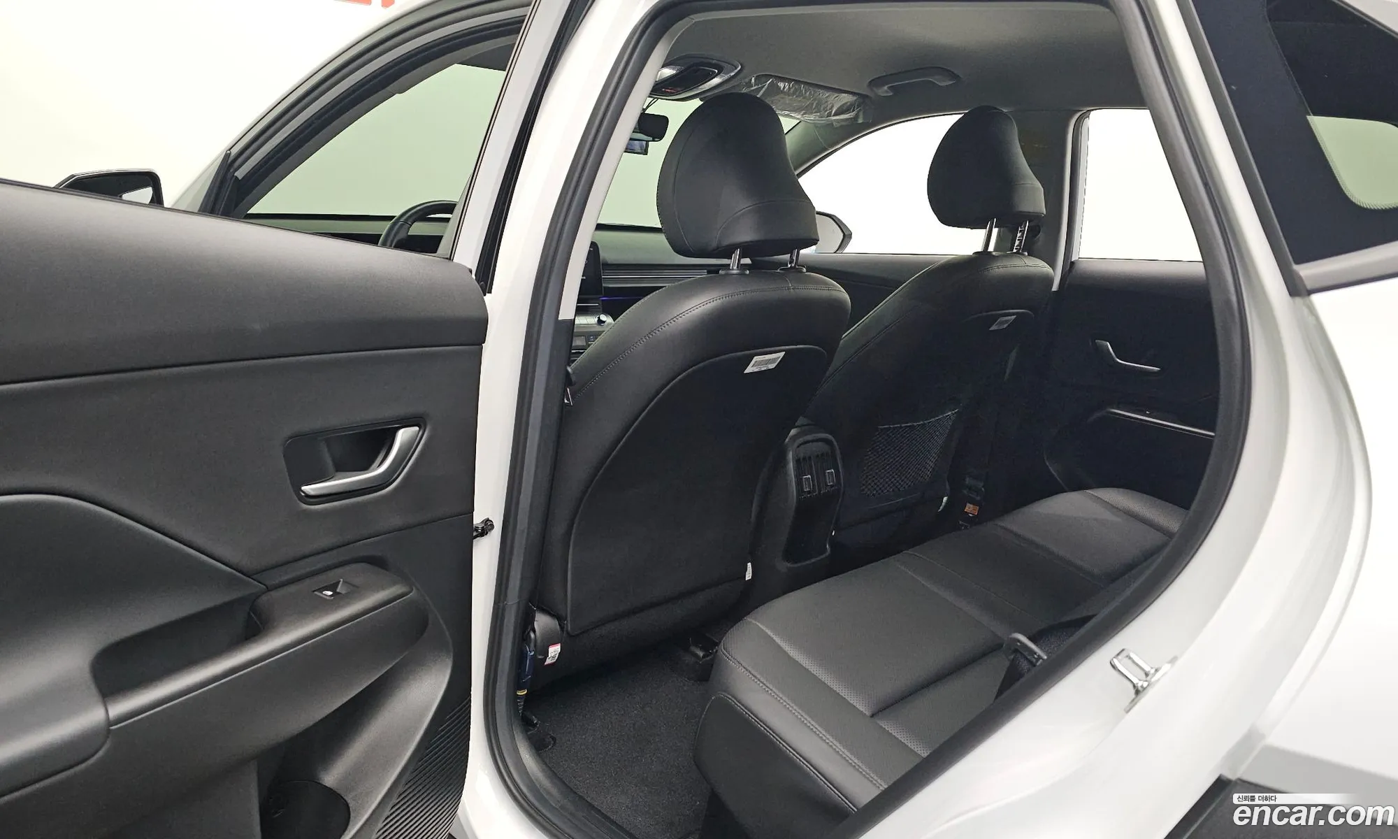 Hyundai Kona Hybrid 2024 — 7