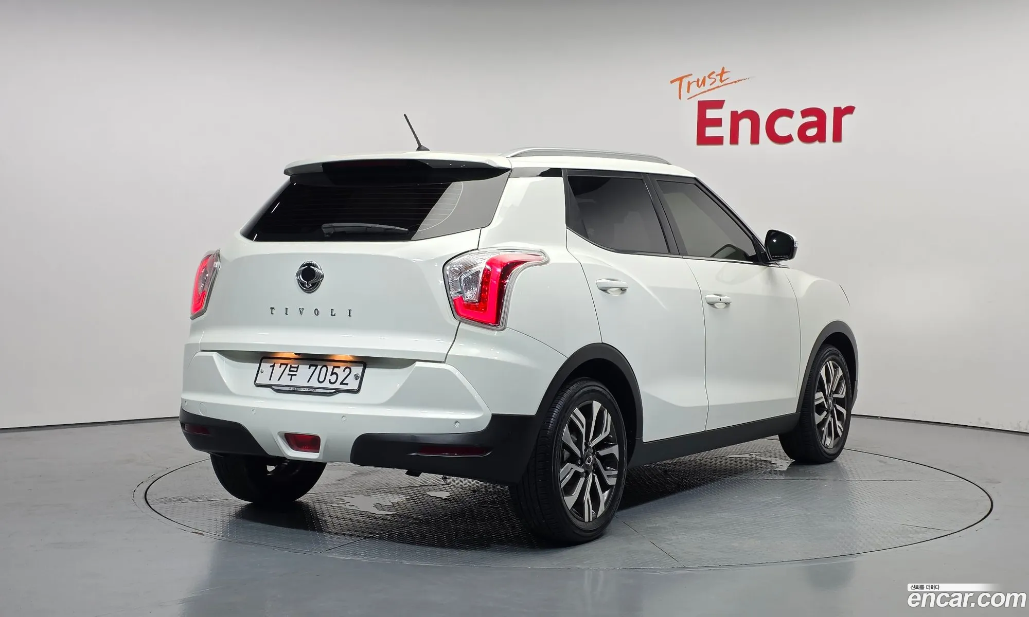 KG Mobility (SsangYong) Tivoli Armour 2018 — 19