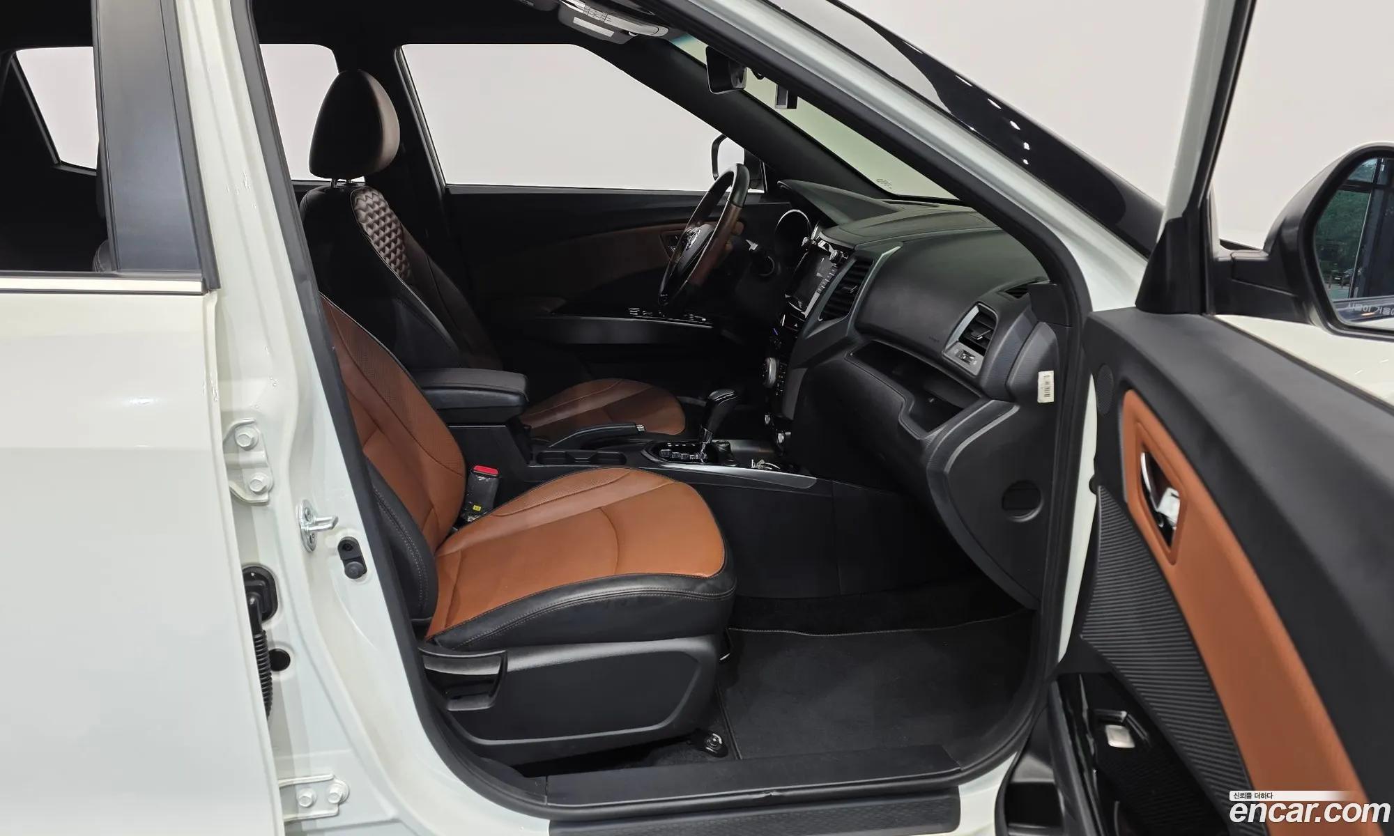 KG Mobility (SsangYong) Tivoli Armour 2018 — 17