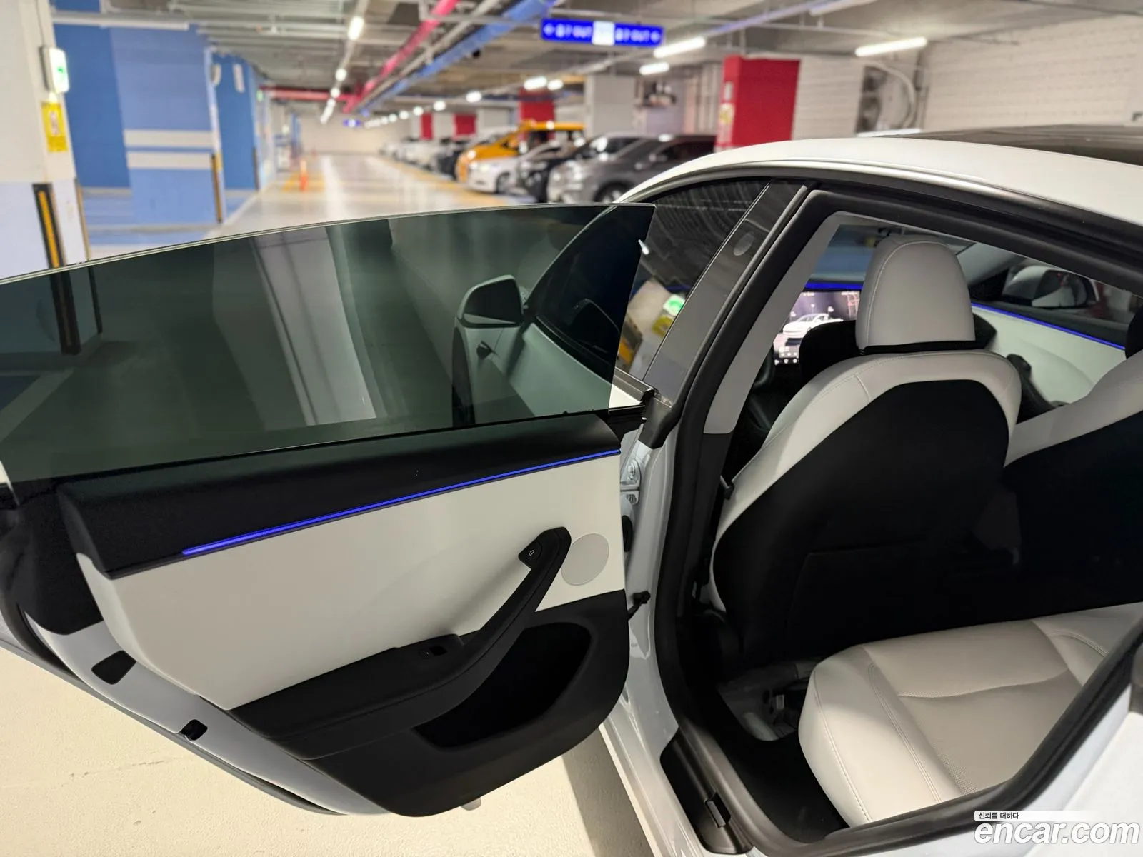 Tesla Model 3 2025 — 11