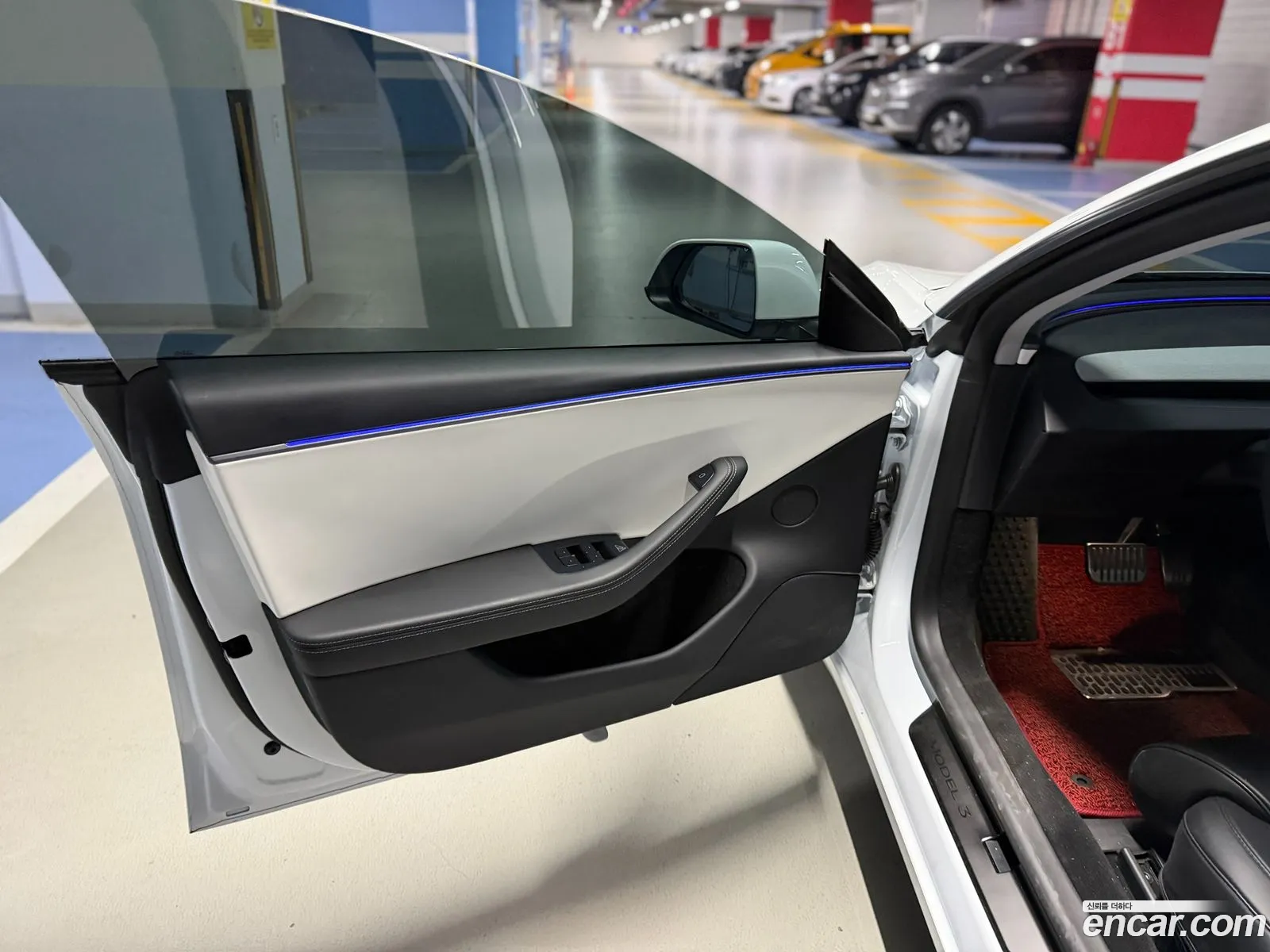 Tesla Model 3 2025 — 2