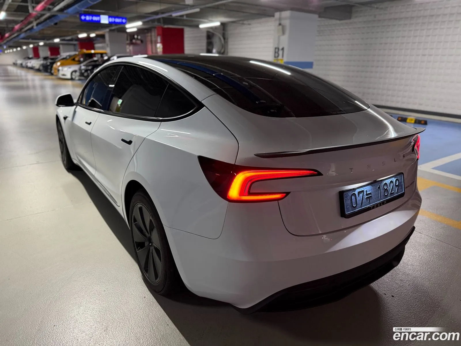 Tesla Model 3 2025 — 15