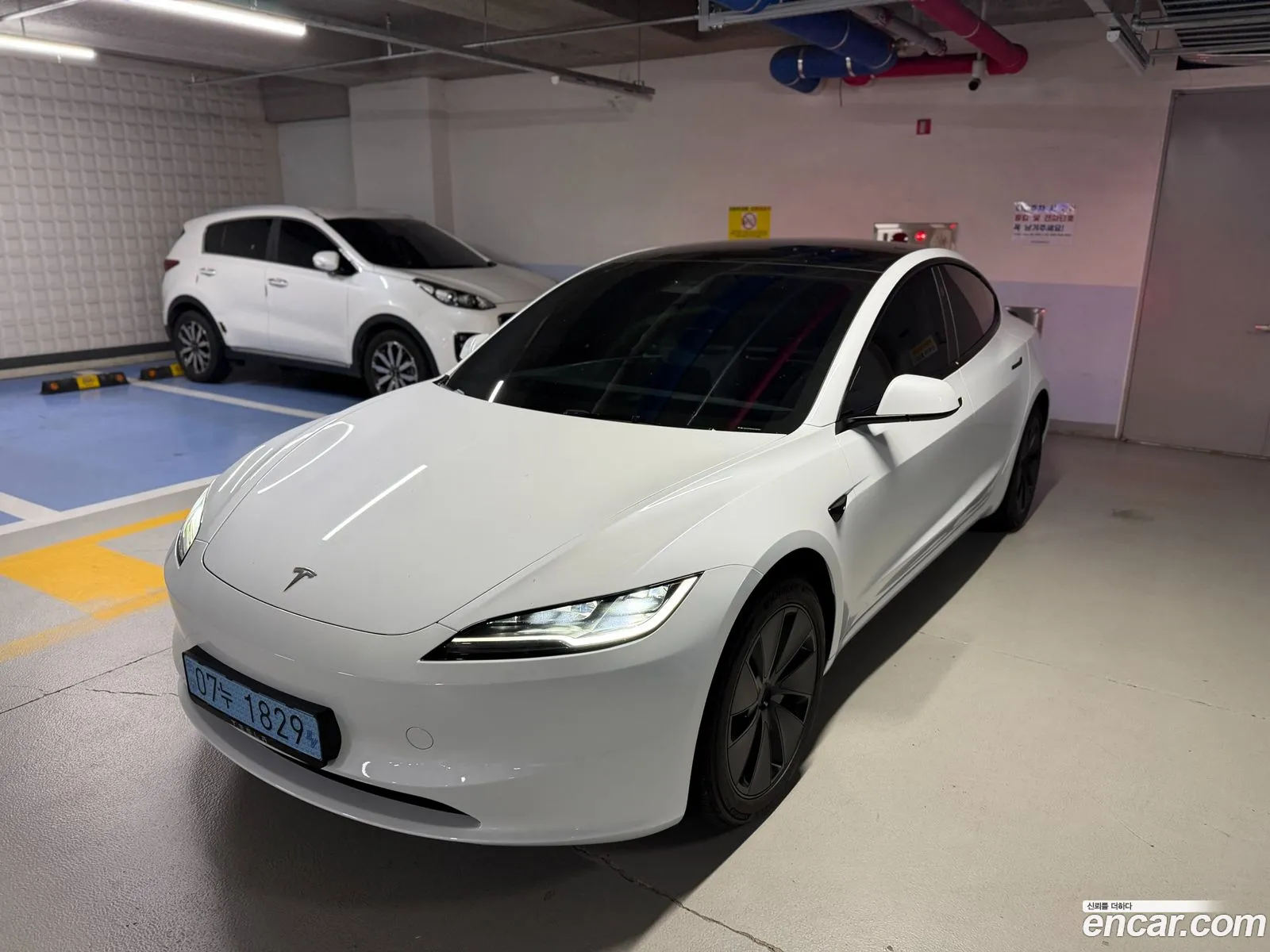 Tesla Model 3 2025 — 14