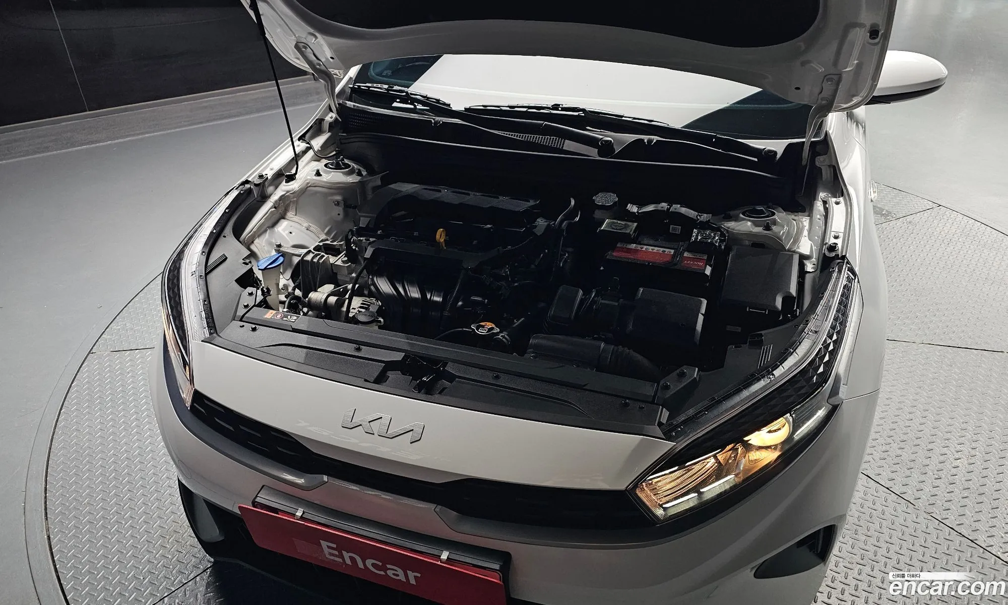 Kia K3 2023 — 8
