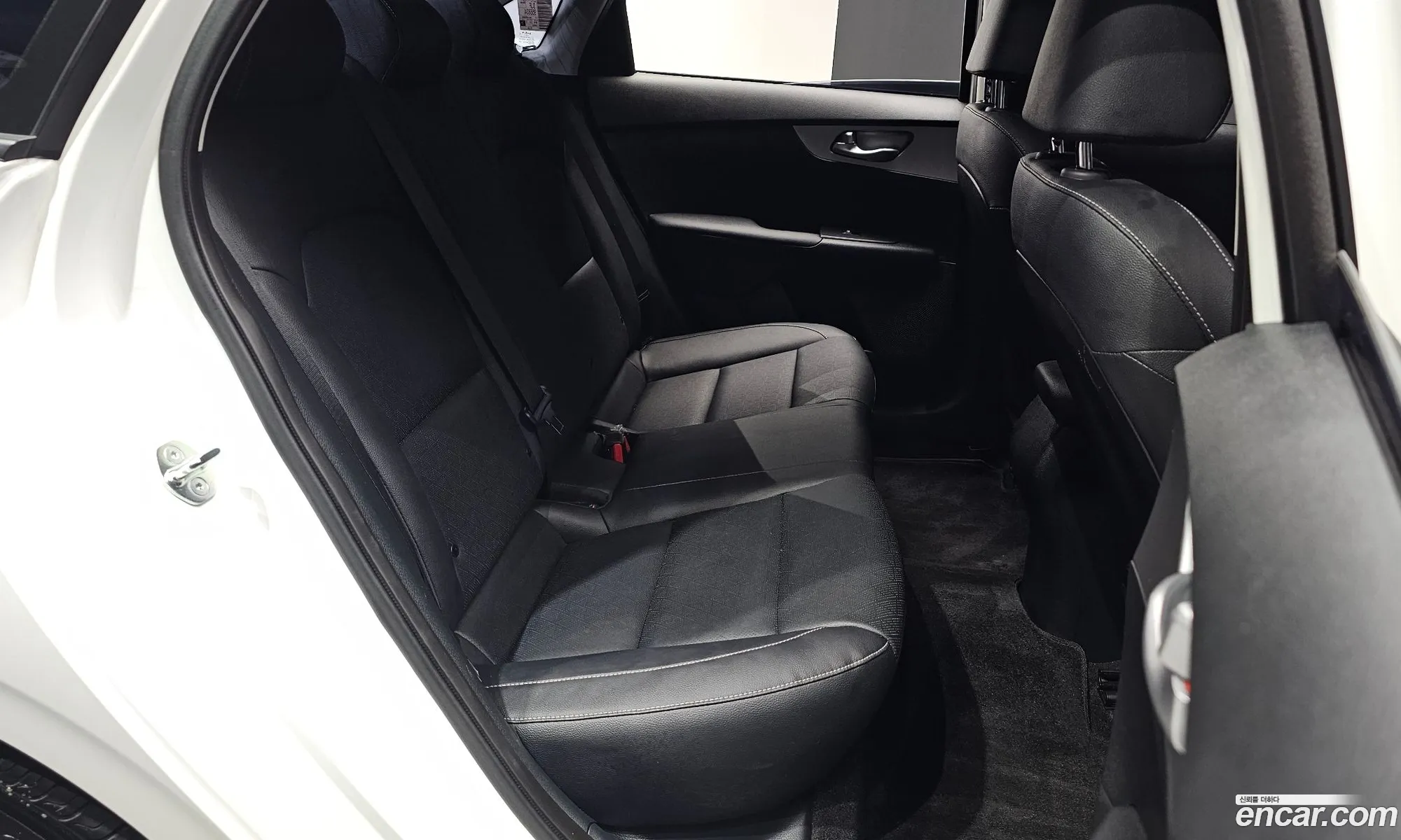 Kia K3 2023 — 12