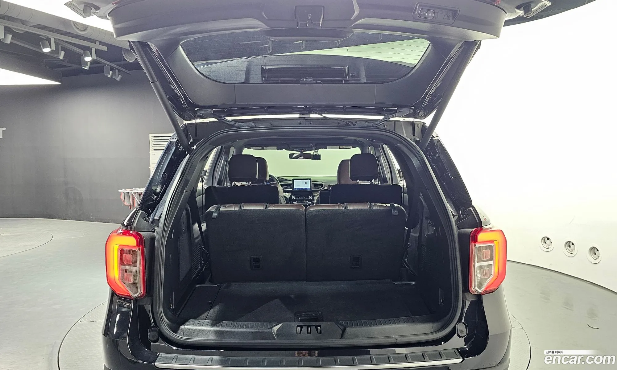 Ford Explorer 6th Gen 2022 1FM5K8HC — 14