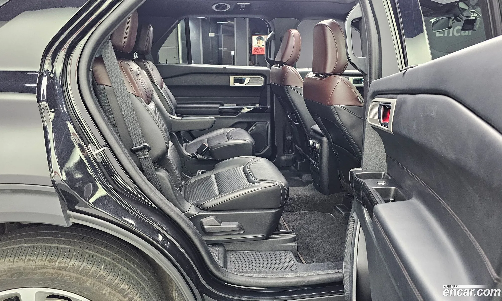 Ford Explorer 6th Gen 2022 1FM5K8HC — 8