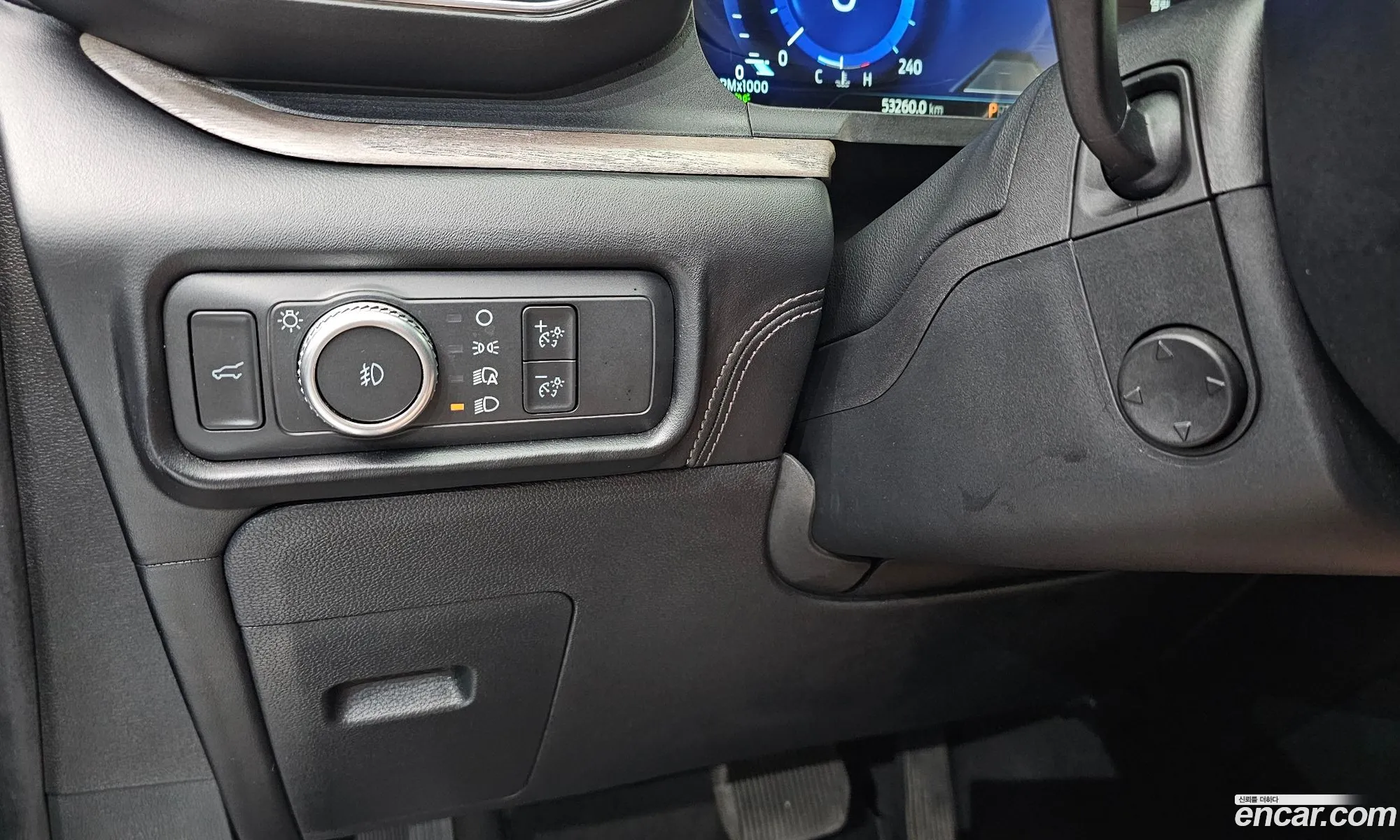 Ford Explorer 6th Gen 2022 1FM5K8HC — 18