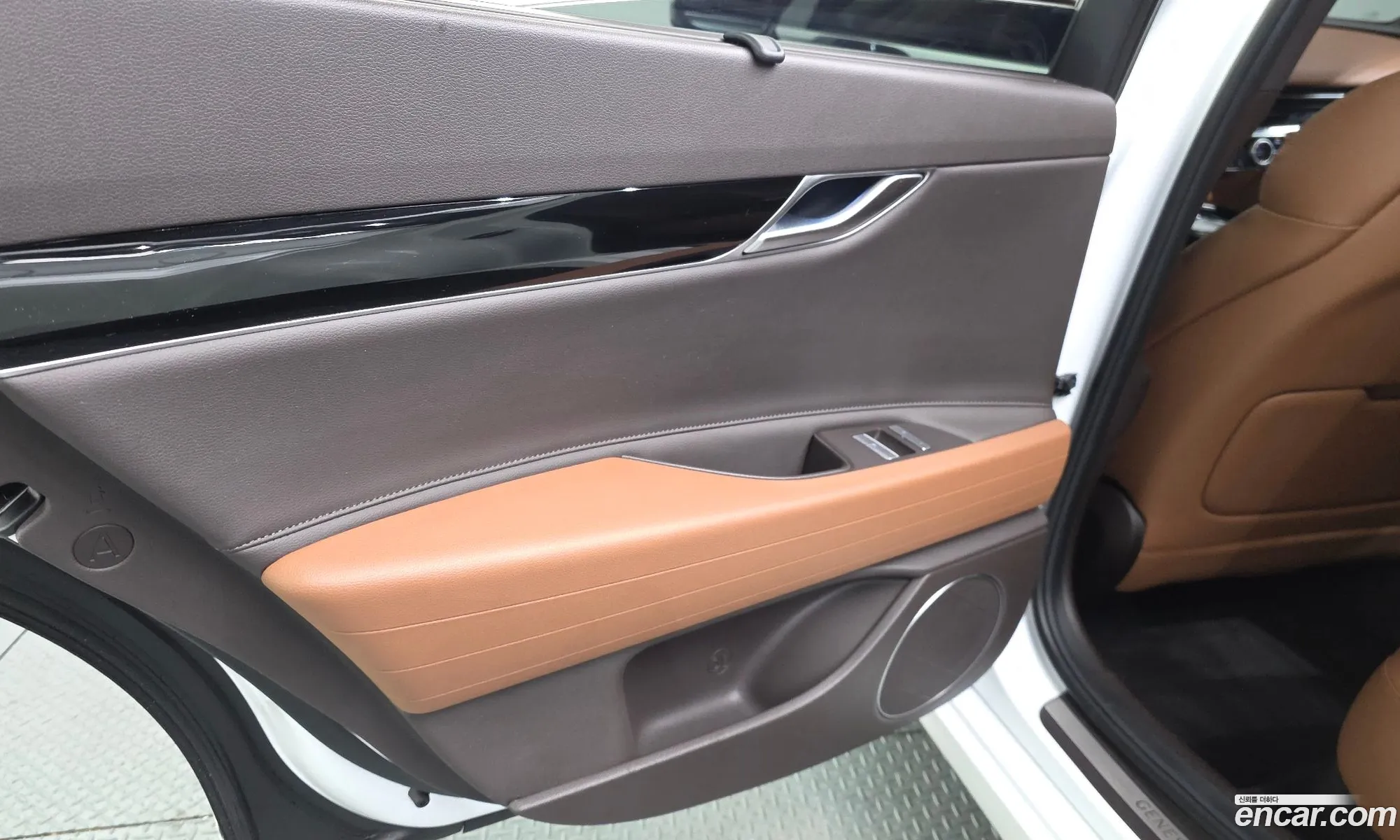 Genesis G80 2021 — 10