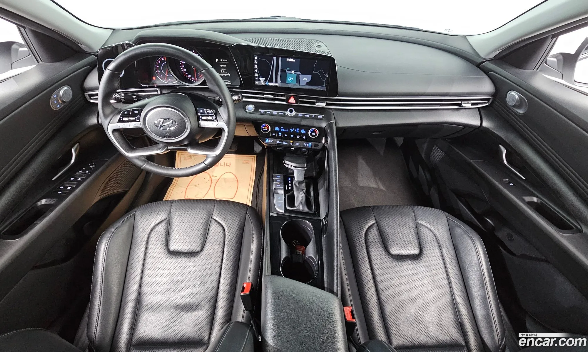 Hyundai Elantra 2022 — 27