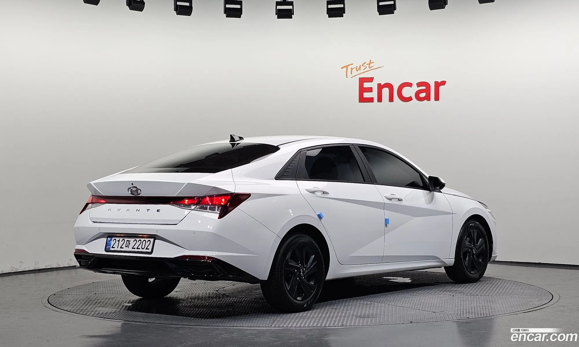 Hyundai Elantra 2022 — 6