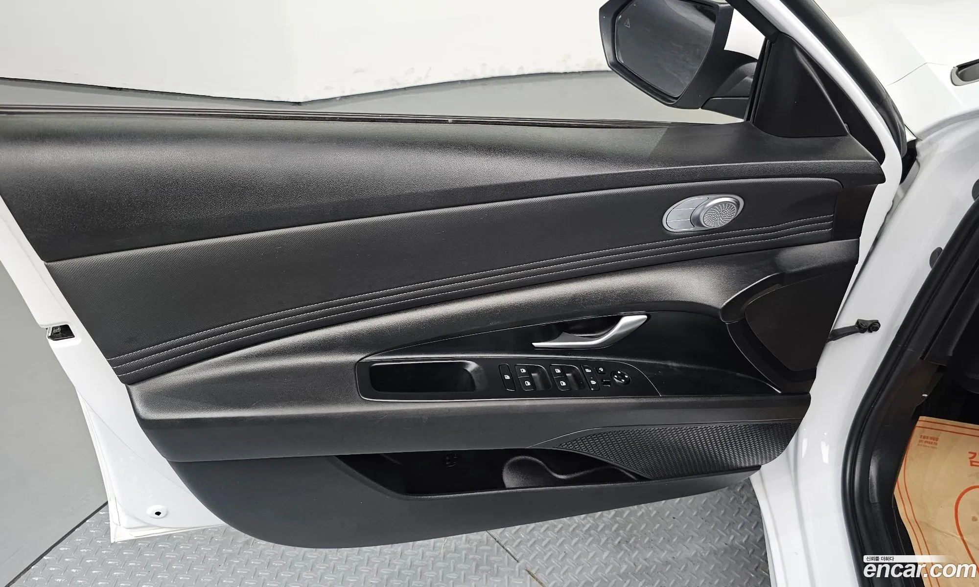 Hyundai Elantra 2022 — 29