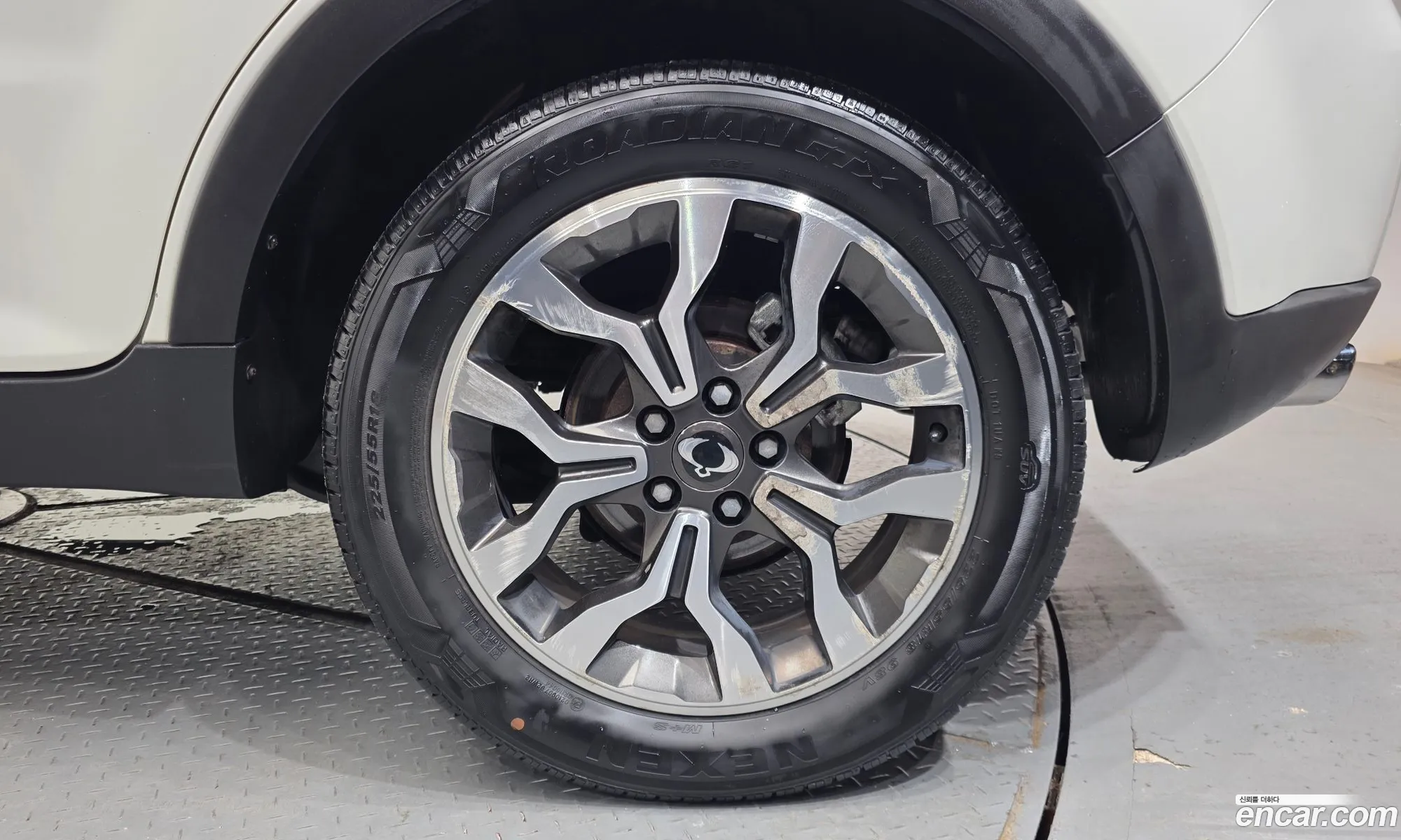 KG Mobility (SsangYong) Korando C 2016 — 27