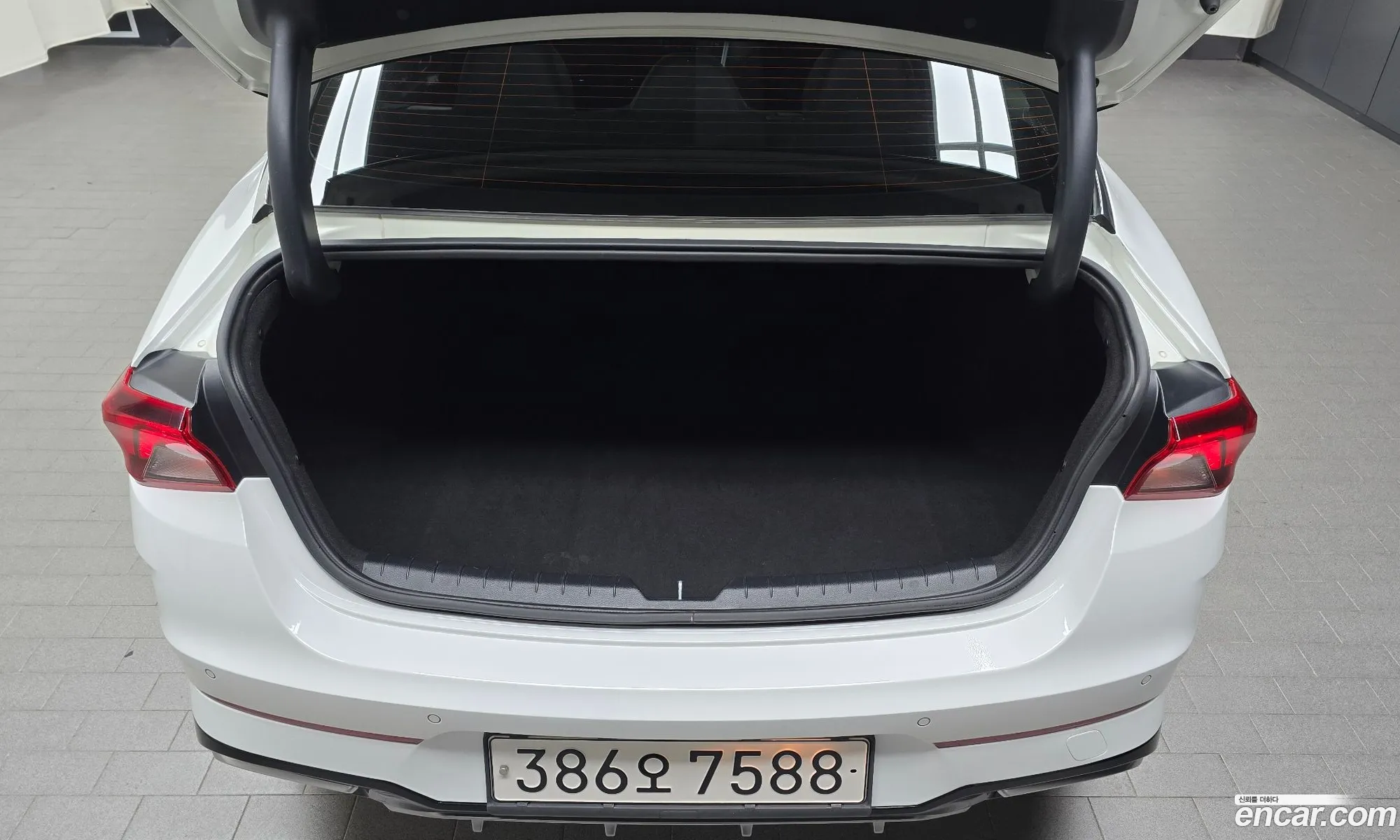 Kia K5 2021 — 26