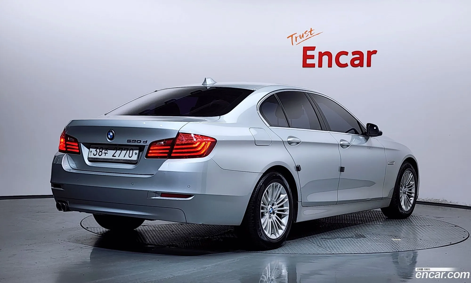 BMW 5 Series 2014 WBA5C3102ED044642 — 17