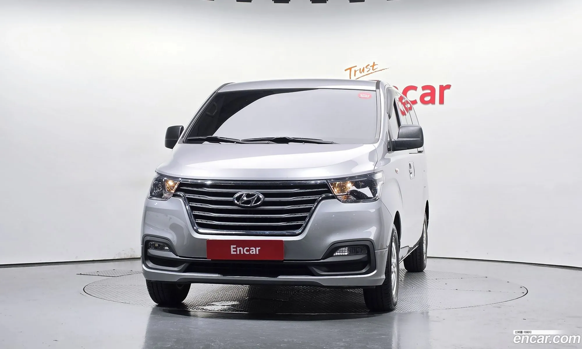 Hyundai Grand Starex 2020 — 30