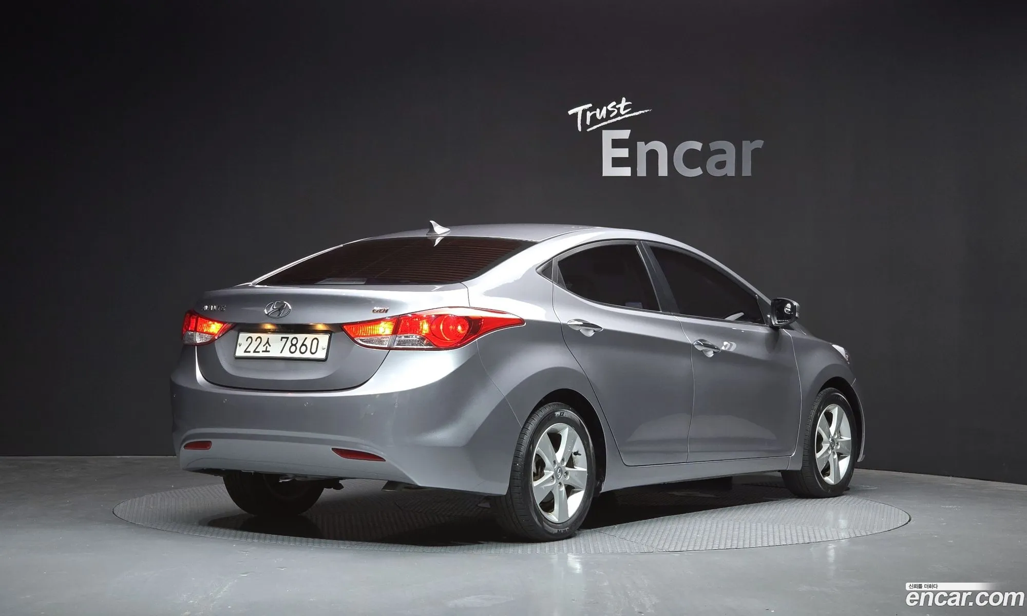 Hyundai Elantra MD 2012 — 17
