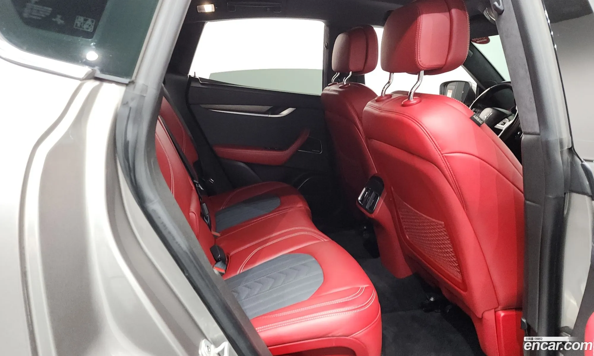 Maserati Levante 2020 ZN661XUG7LX347133 — 31