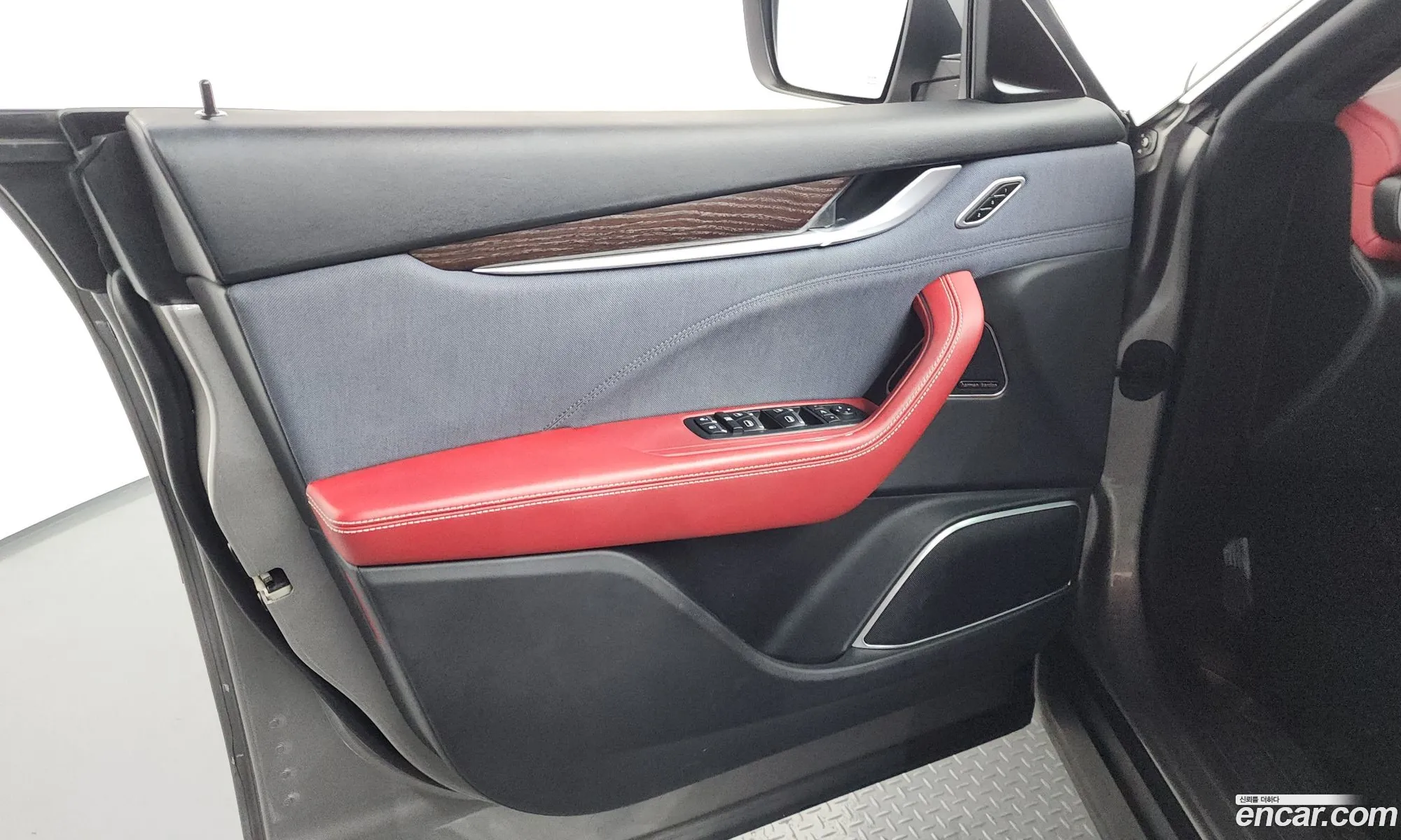 Maserati Levante 2020 ZN661XUG7LX347133 — 2