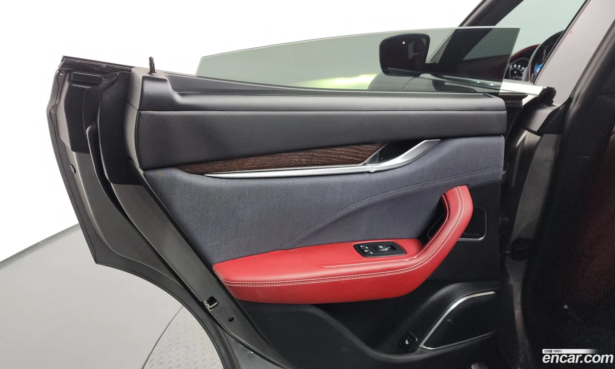 Maserati Levante 2020 ZN661XUG7LX347133 — 5