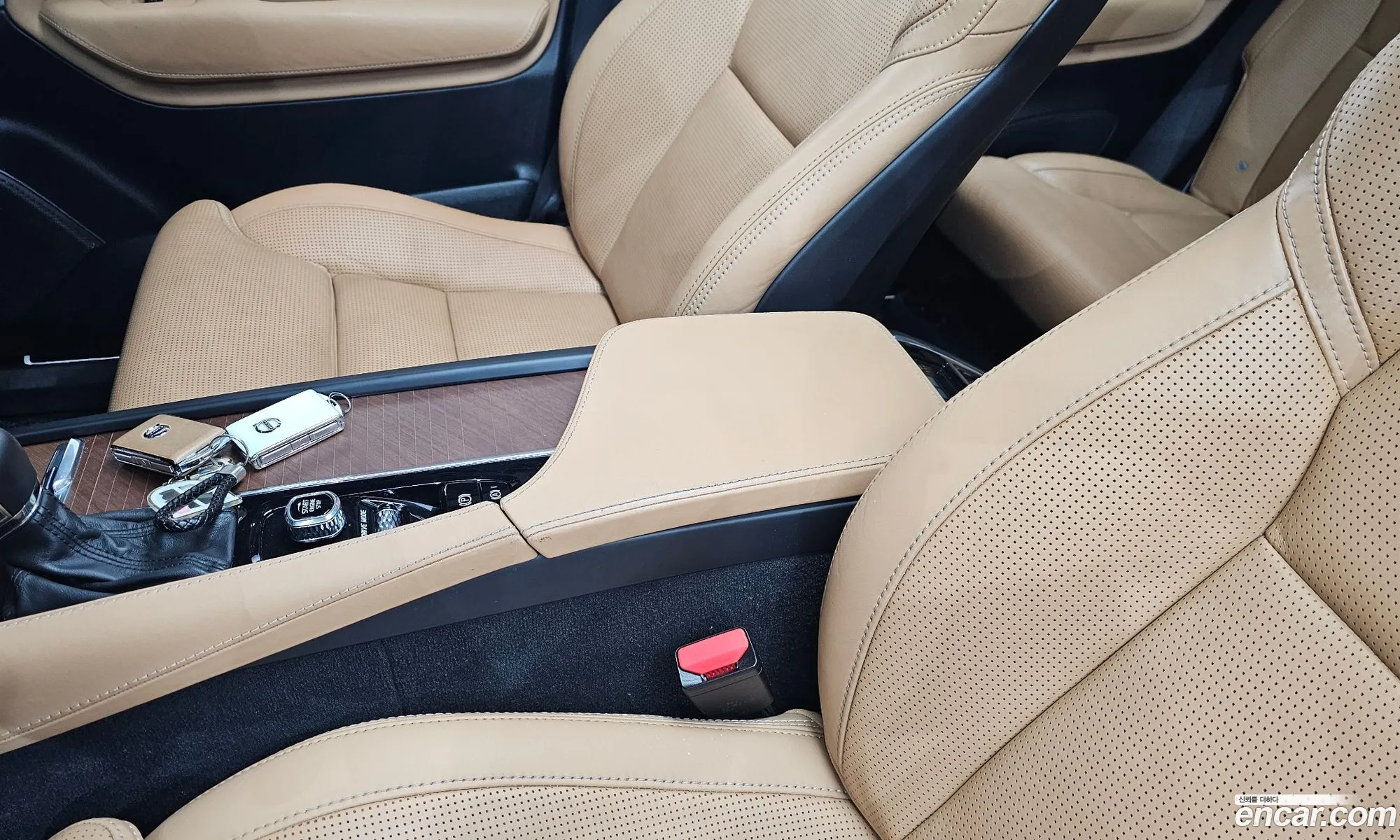 Volvo XC90 2019 YV1LFA22CK1452061 — 10