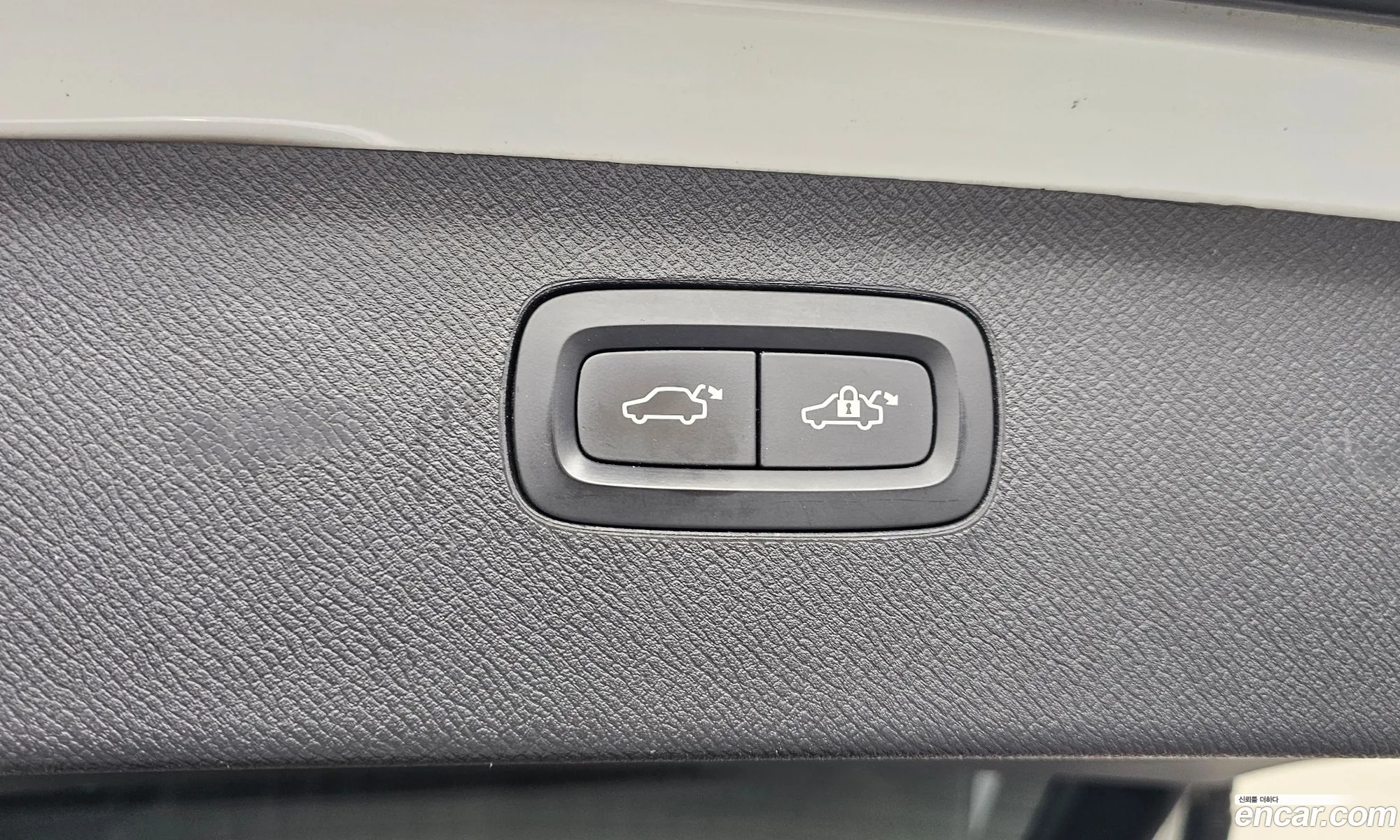 Volvo XC90 2019 YV1LFA22CK1452061 — 4