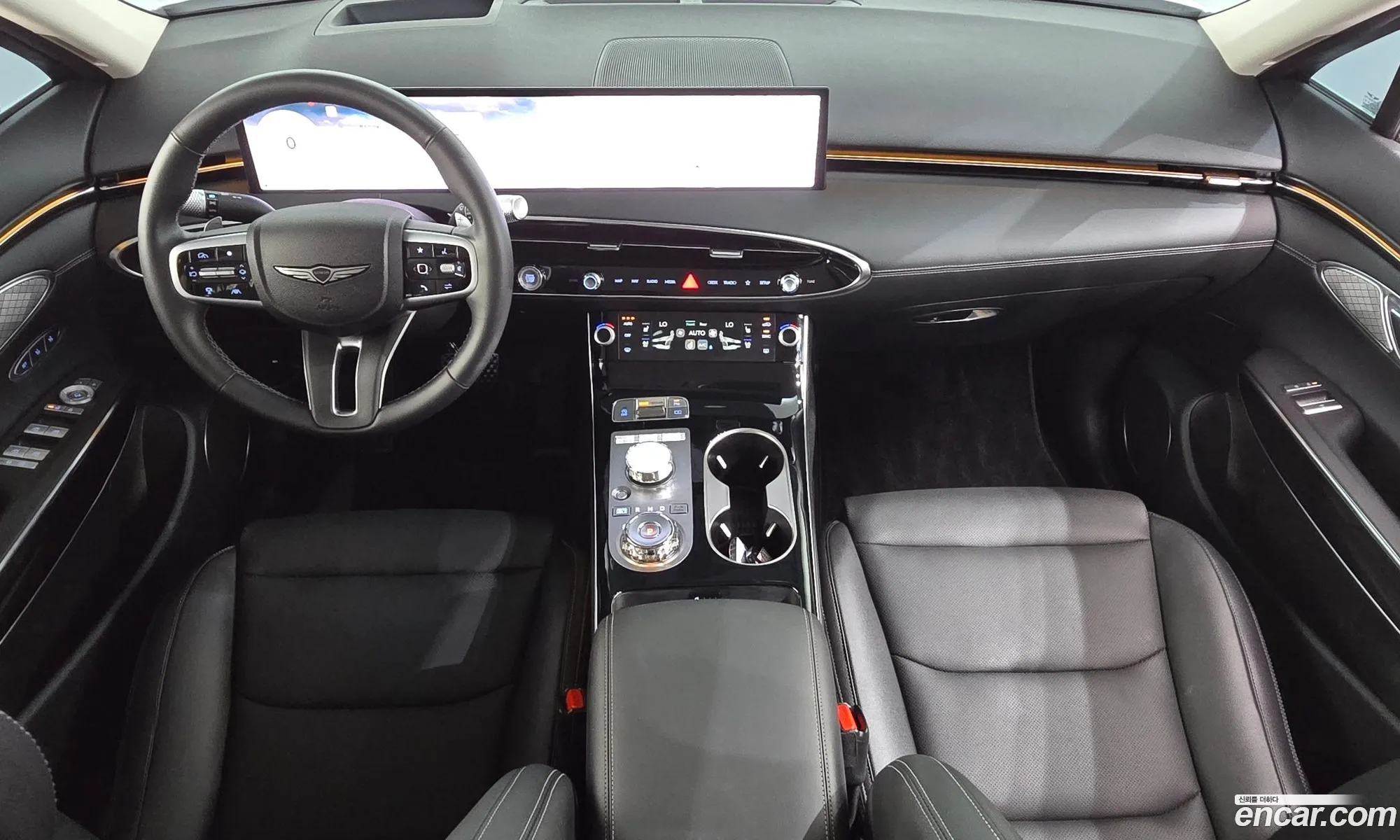 Genesis GV70 2025 — 2