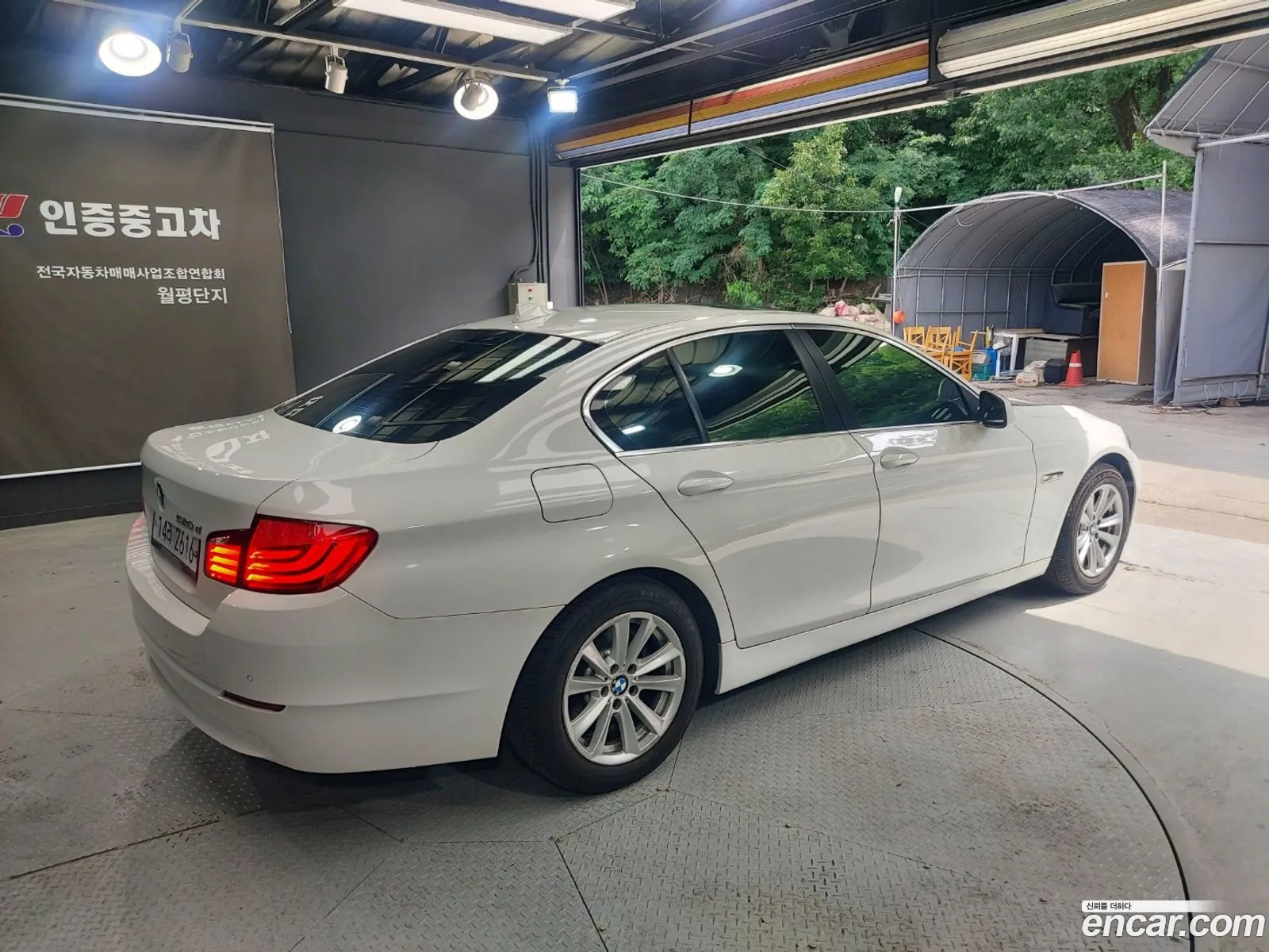 BMW 5 Series 2013 — 6