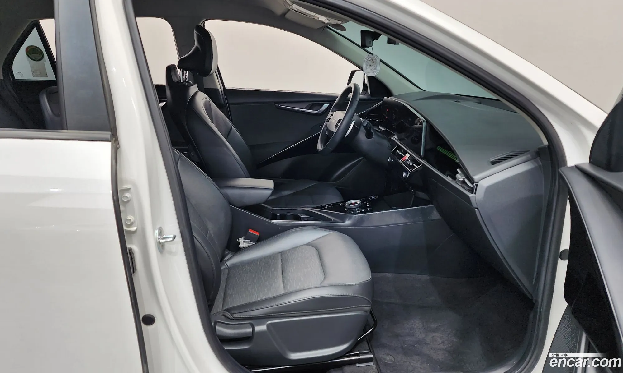 Kia Niro 2022 — 27