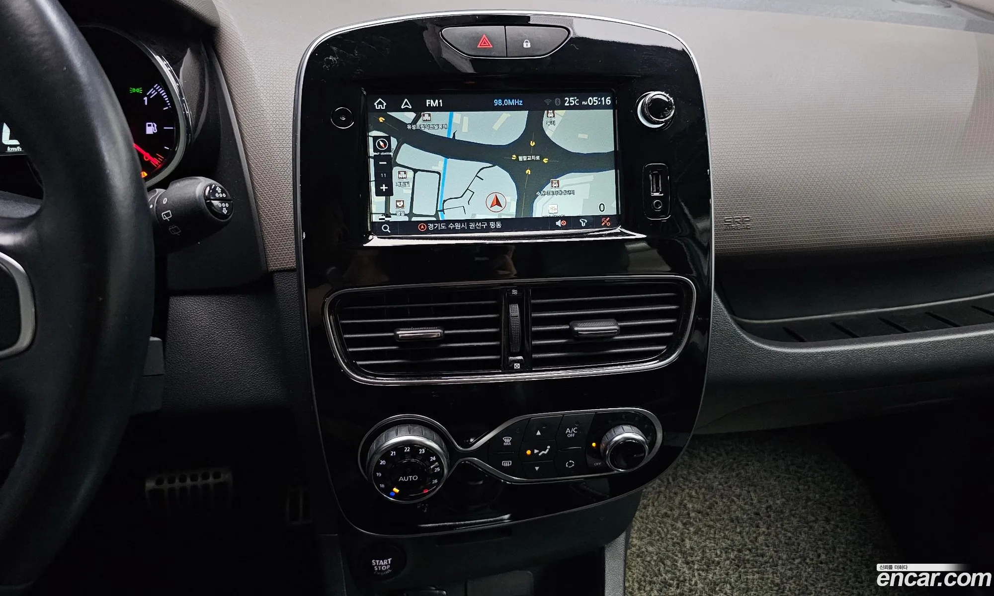 Renault Korea (Samsung) Clio 2018 — 18