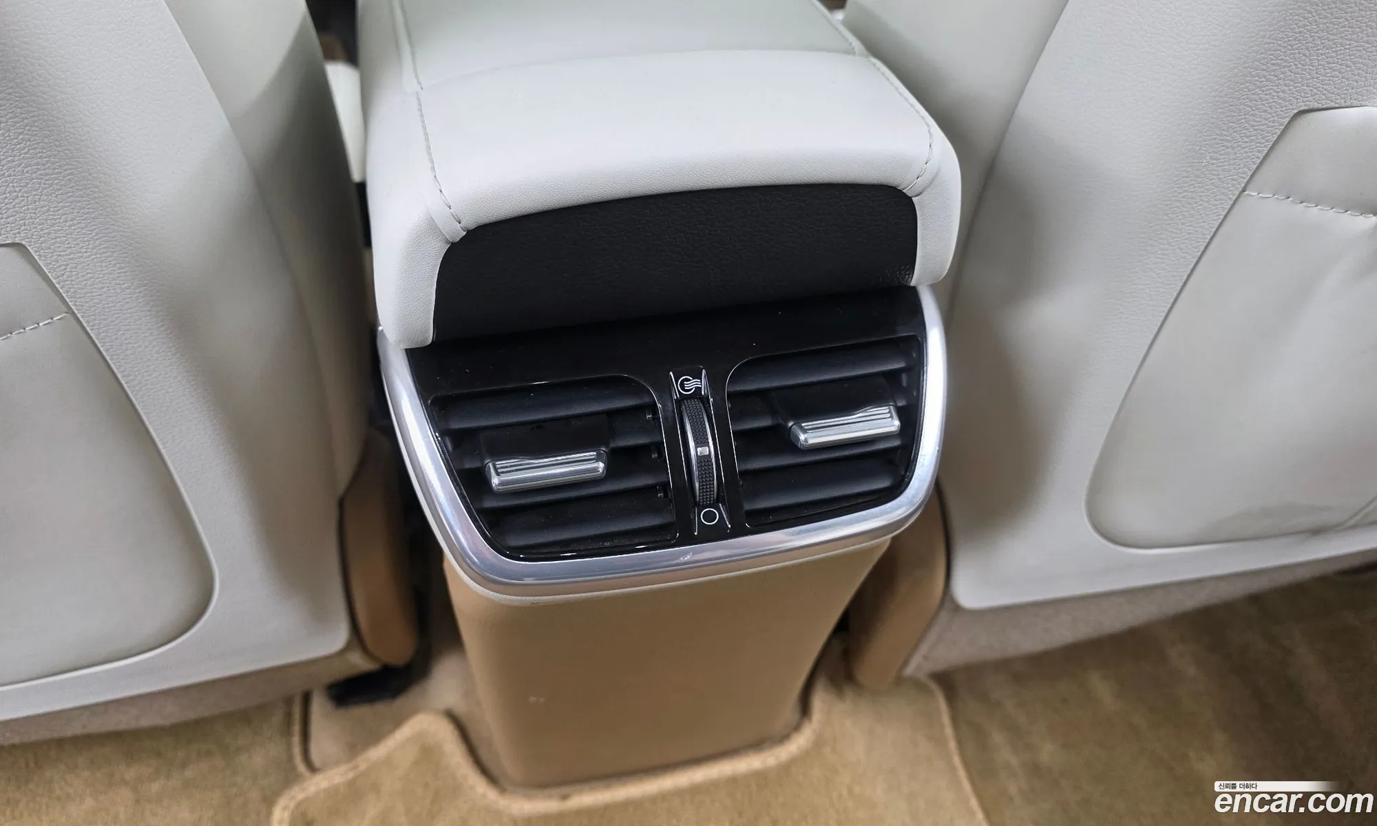 Hyundai Grandeur IG 2020 — 34