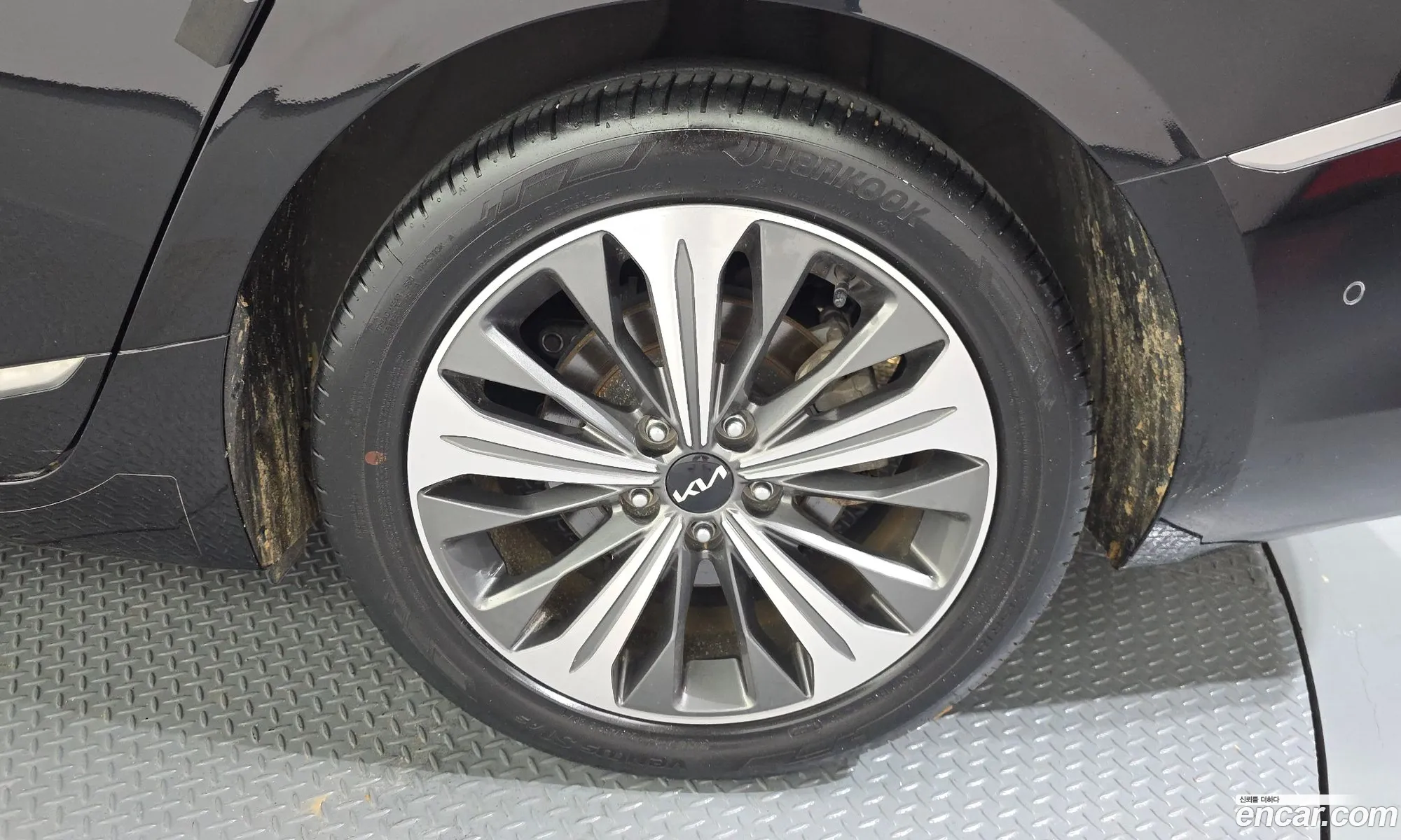 Kia K8 Hybrid 2022 — 33