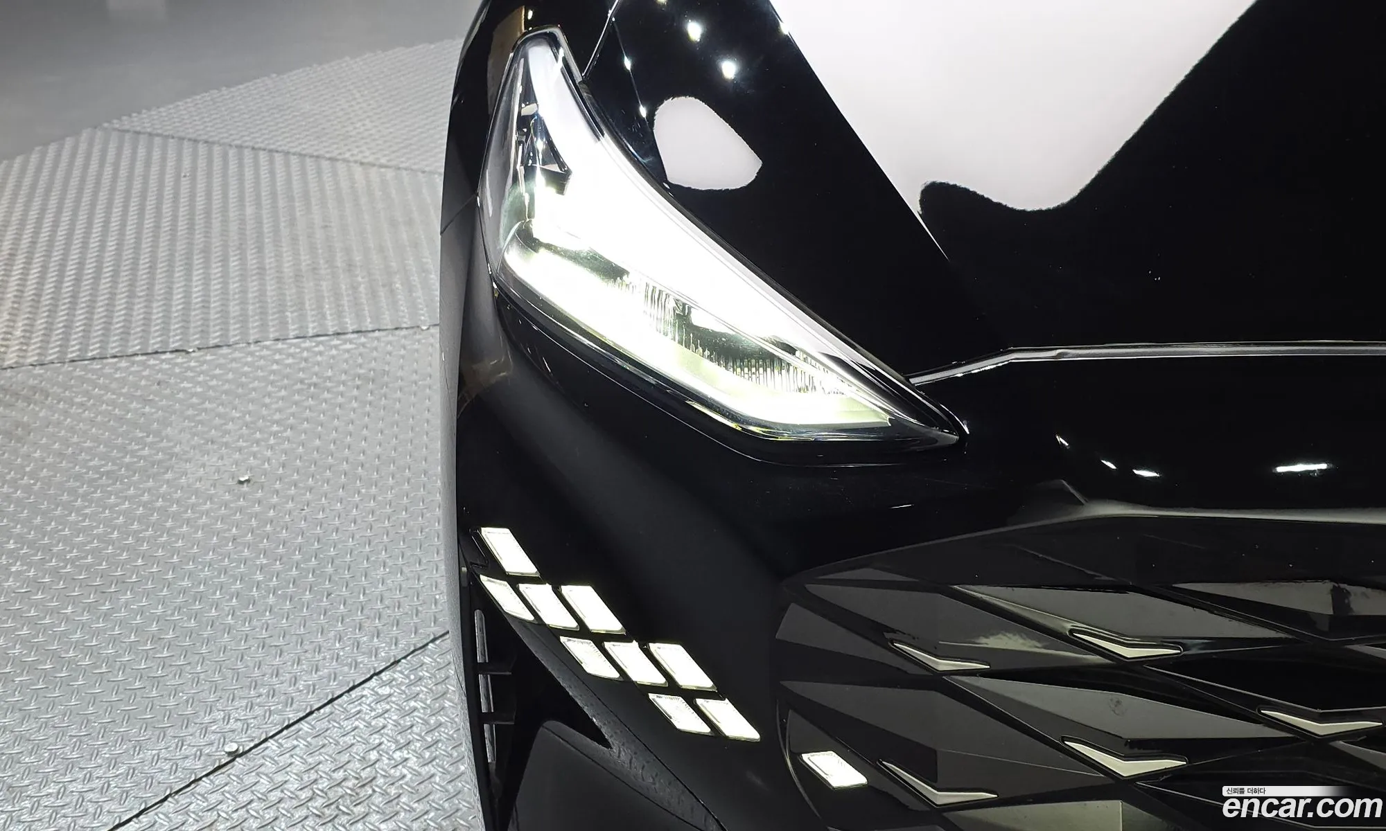 Kia K8 Hybrid 2022 — 15