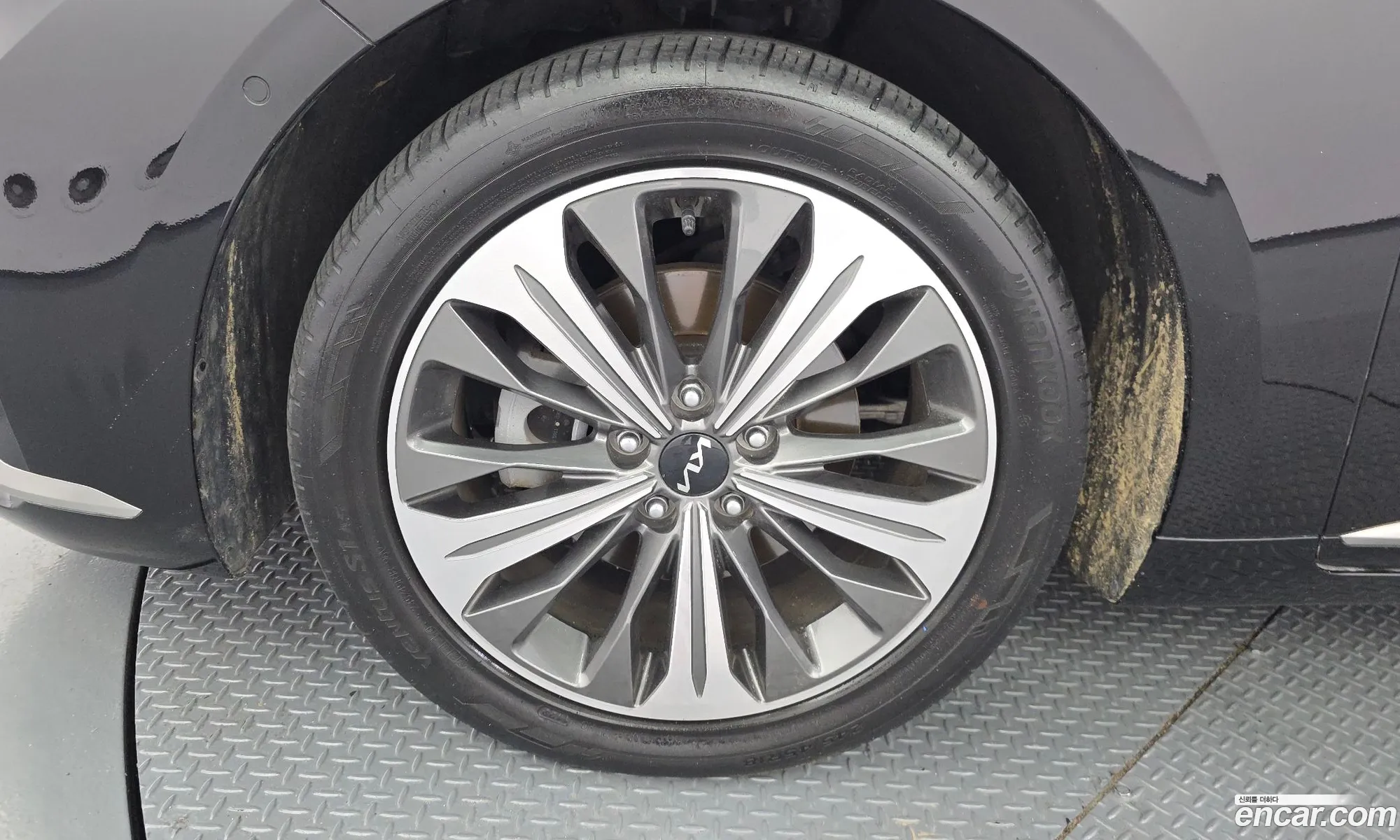 Kia K8 Hybrid 2022 — 28