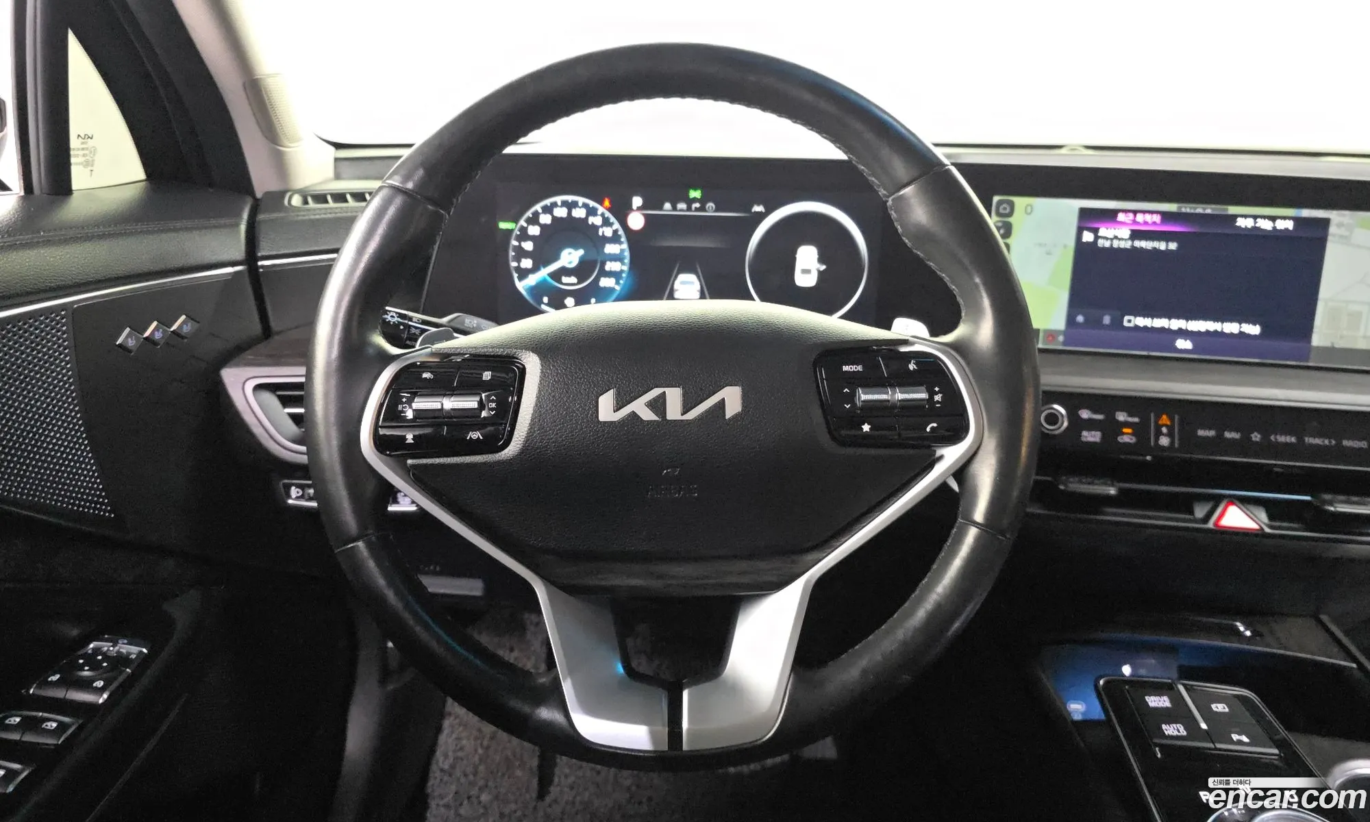 Kia K8 Hybrid 2022 — 12