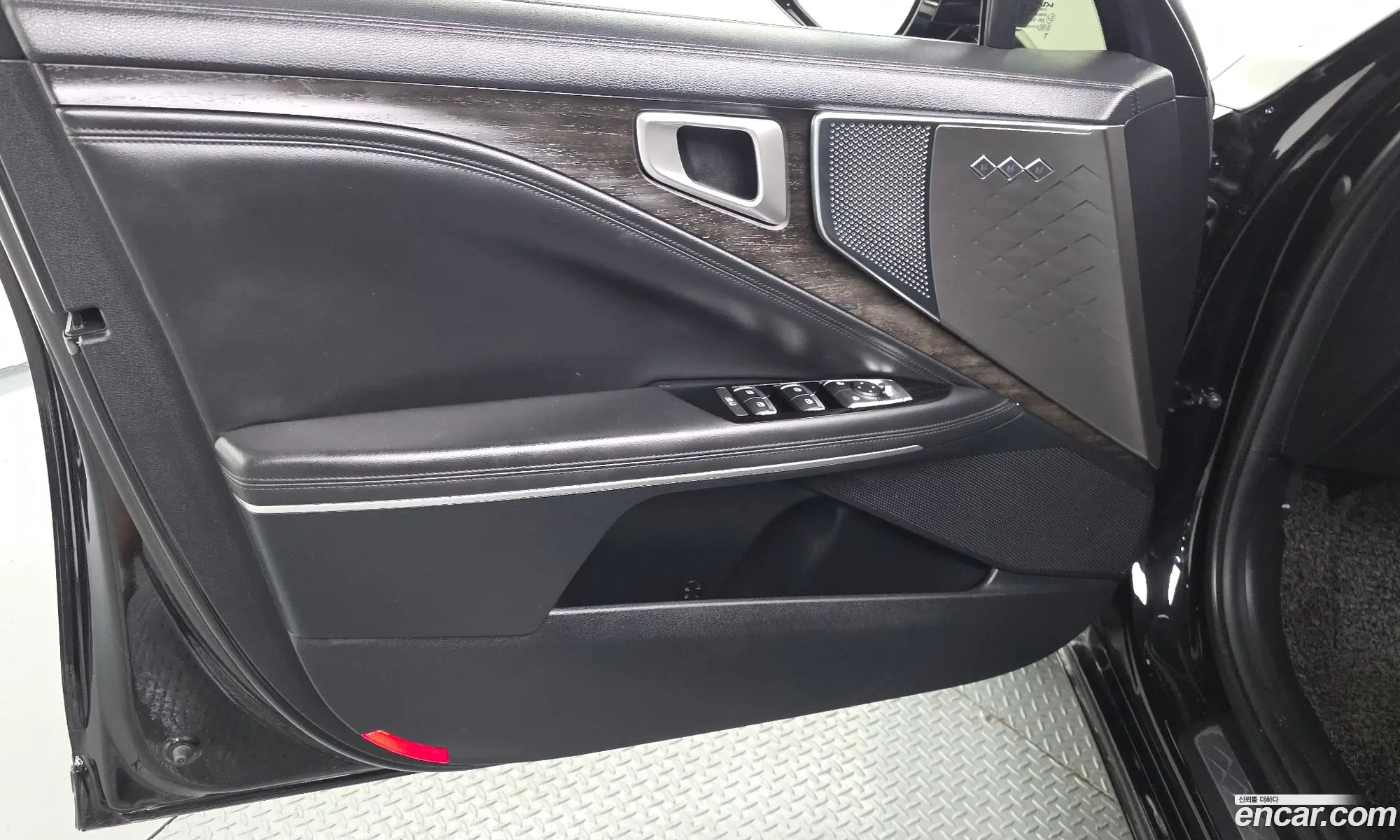 Kia K8 Hybrid 2022 — 27