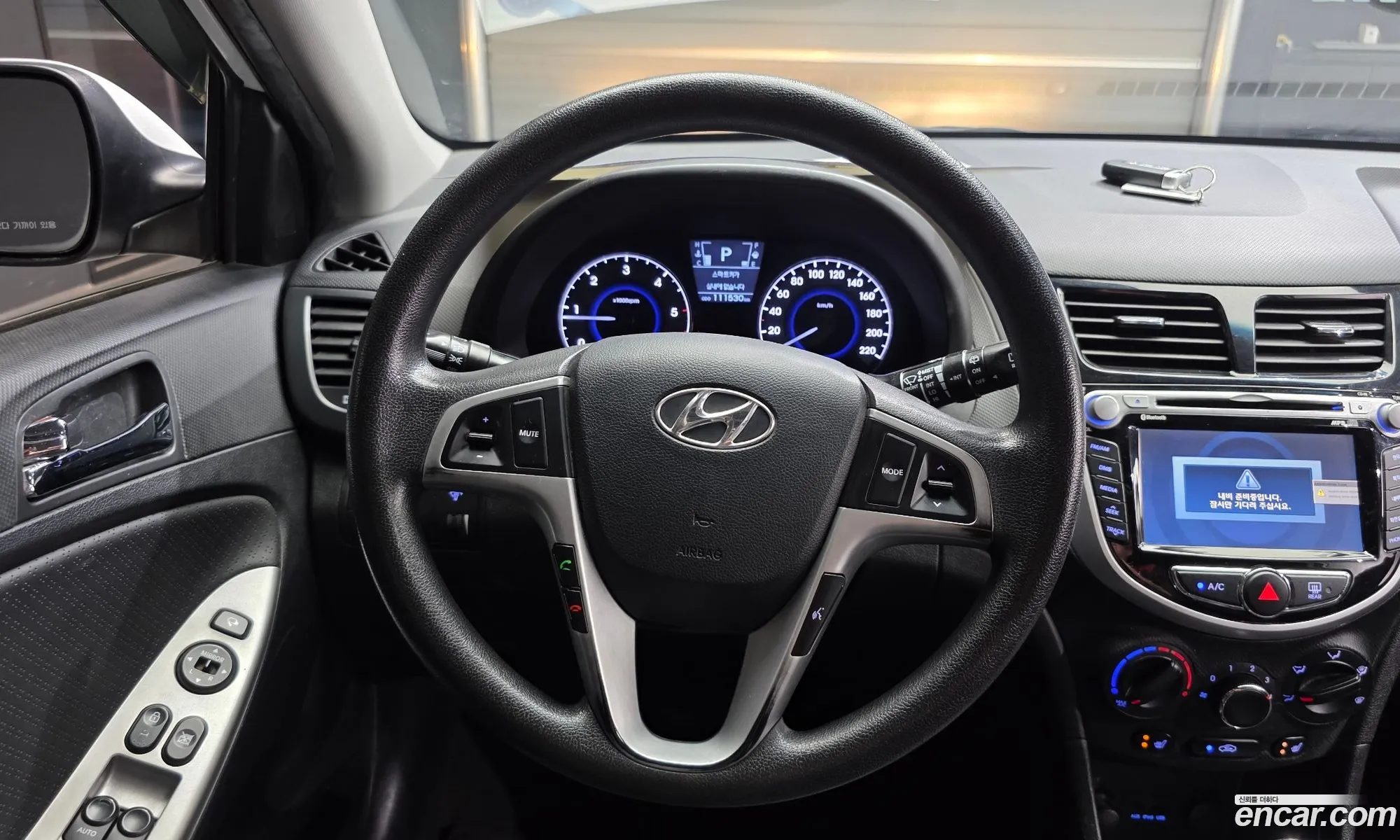 Hyundai Accent 2011 — 2