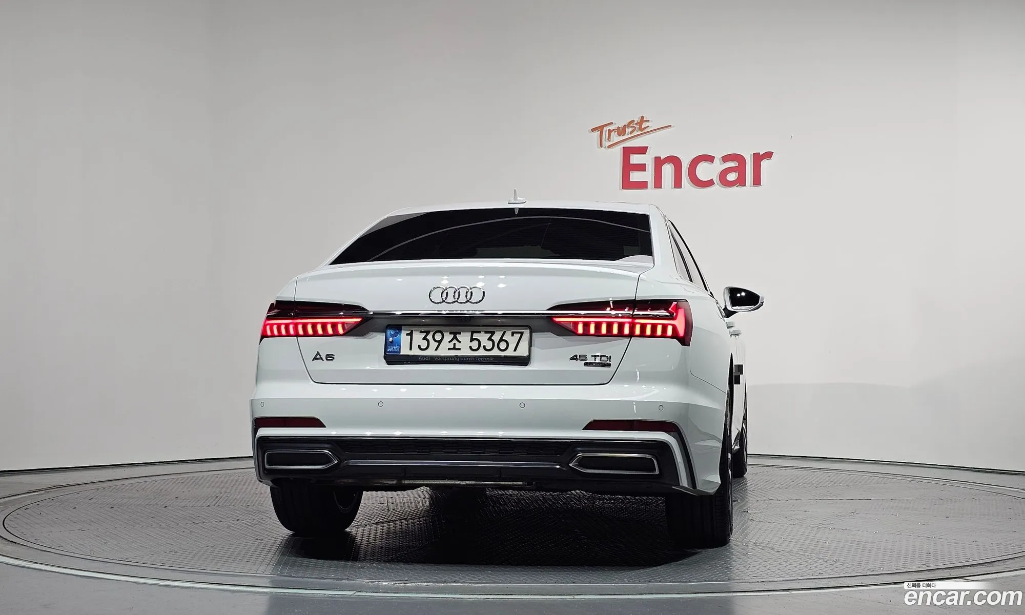 Audi A6 2021 WAUZZZF23MN007783 — 3