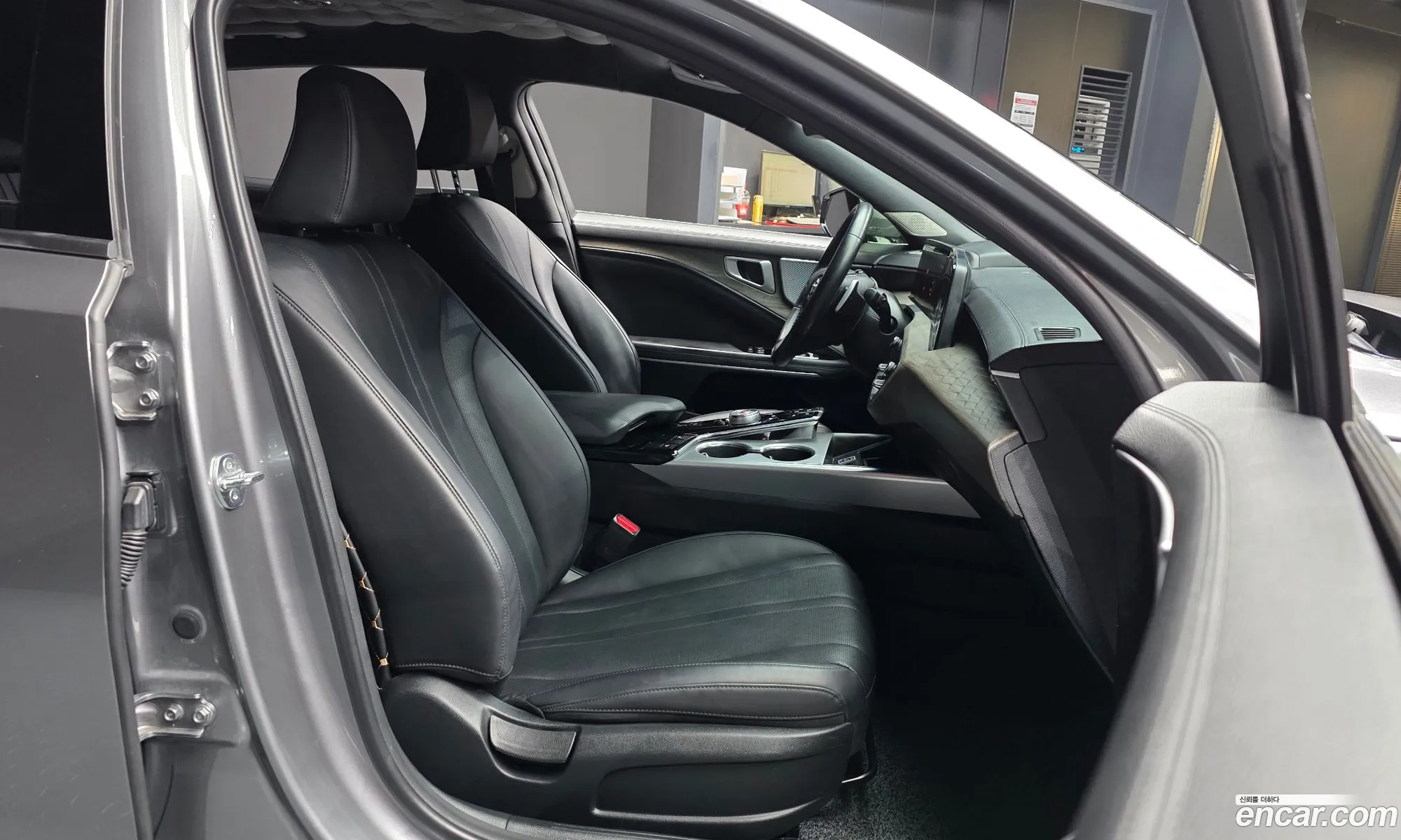 Kia K8 2024 — 16